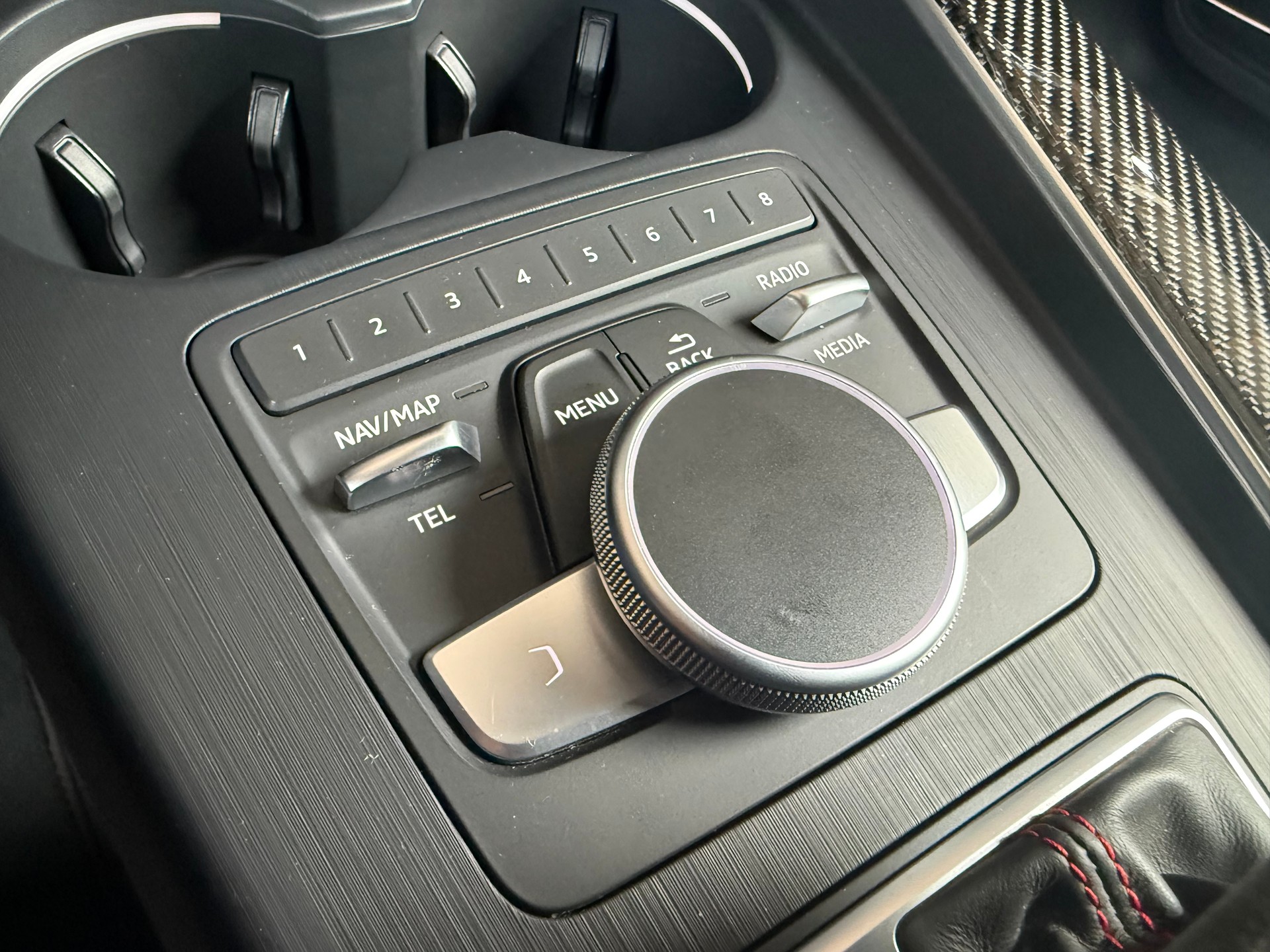 AUDI RS4 Avant 2.9 TFSI quattro tiptronic-image-23