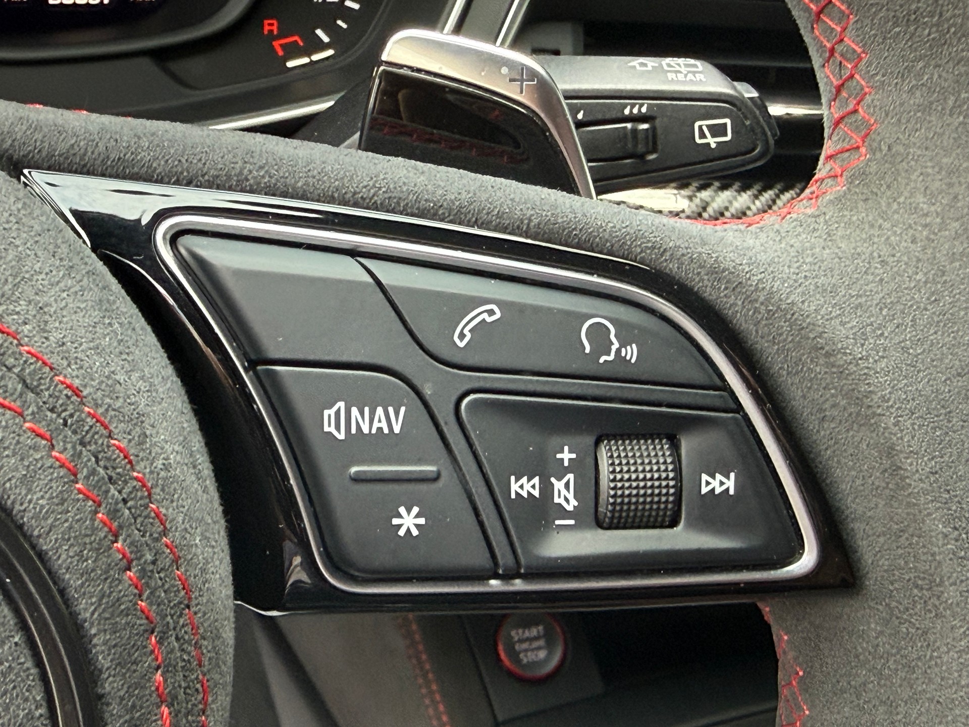 AUDI RS4 Avant 2.9 TFSI quattro tiptronic-image-13