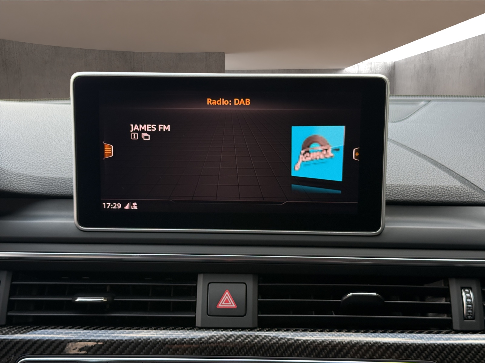 AUDI RS4 Avant 2.9 TFSI quattro tiptronic-image-17
