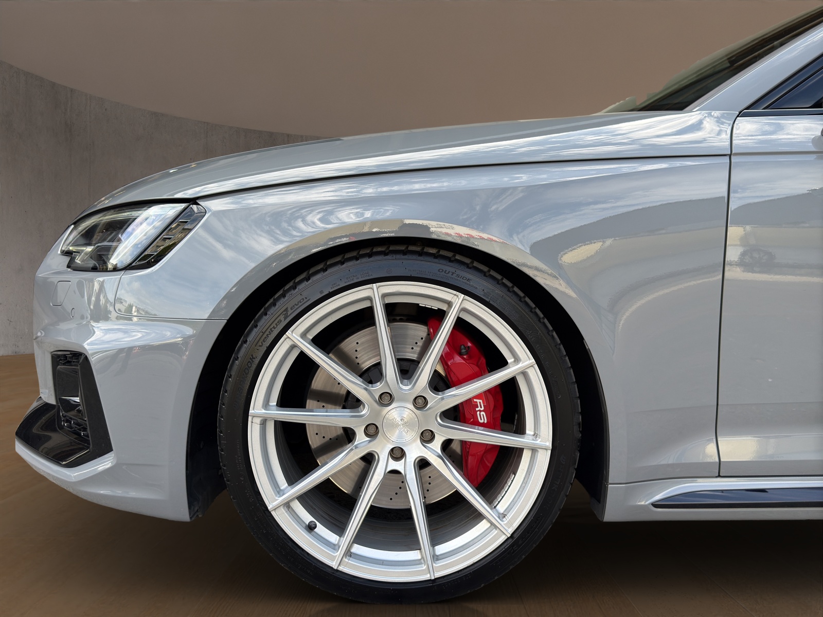 AUDI RS4 Avant 2.9 TFSI quattro tiptronic-image-29