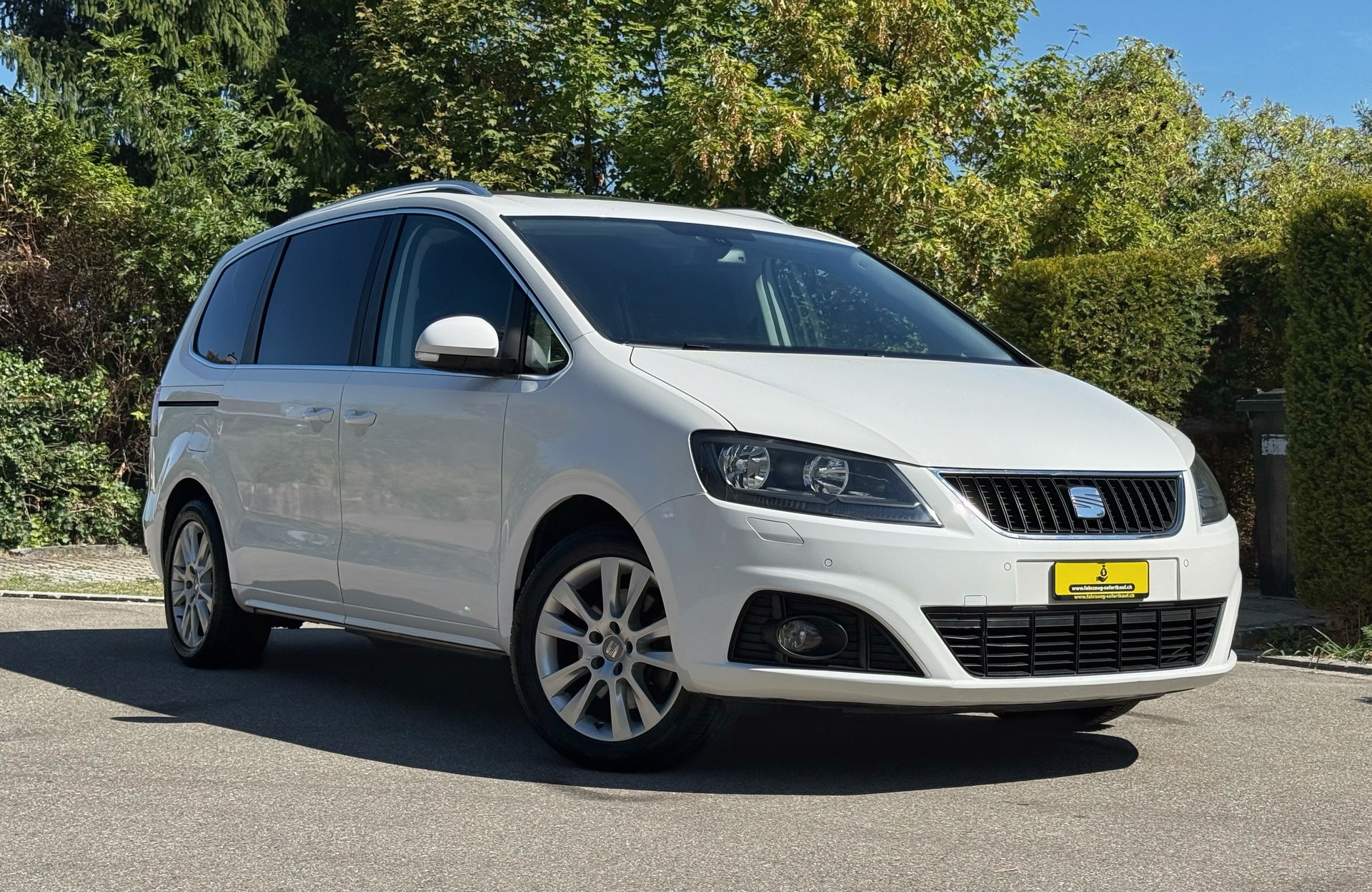 SEAT Alhambra 2.0 TDI Style 4x4 – 7 Plätze – Panorama – frisch ab MFK-image-0