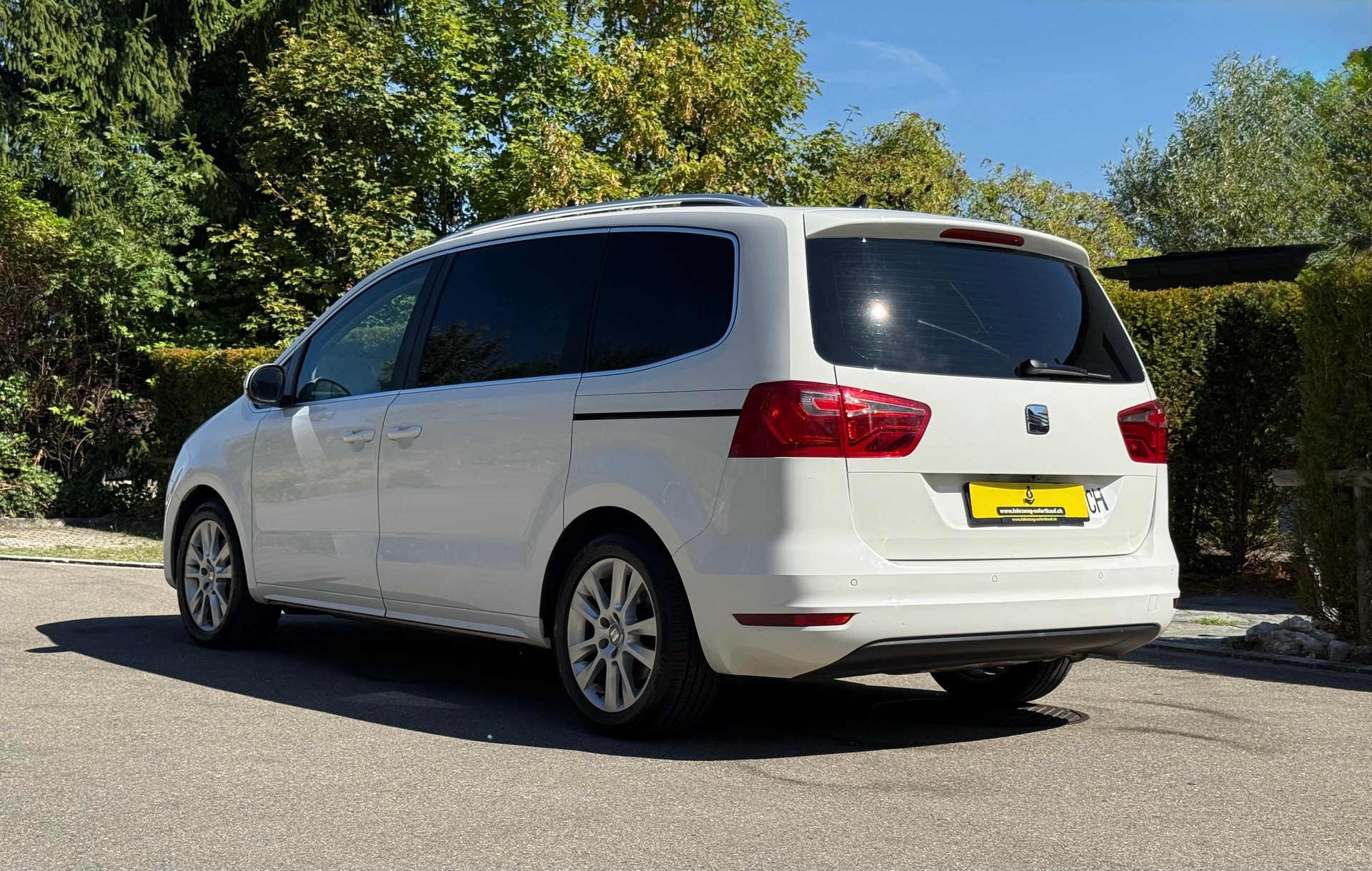 SEAT Alhambra 2.0 TDI Style 4x4 – 7 Plätze – Panorama – frisch ab MFK-image-5