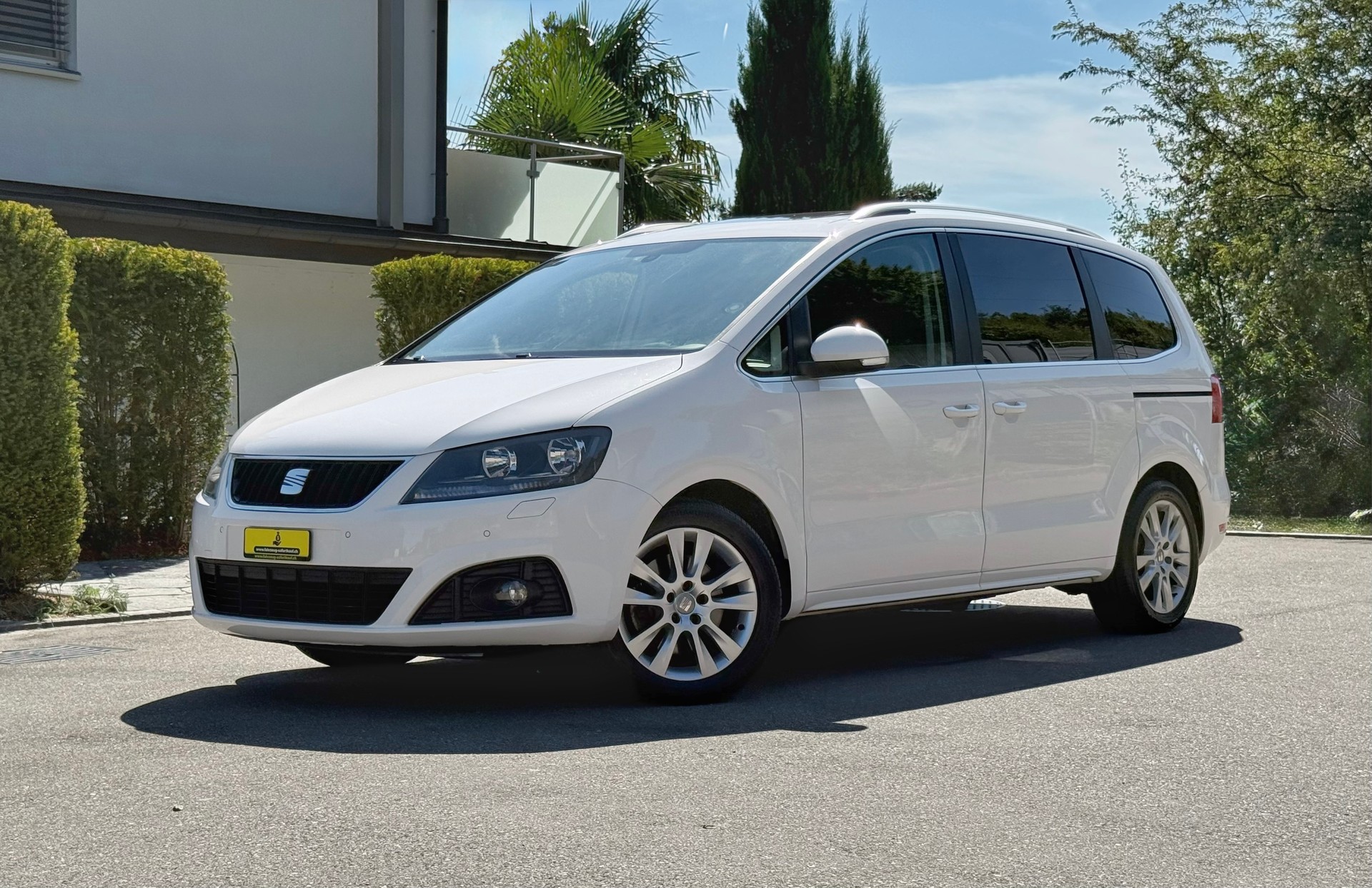 SEAT Alhambra 2.0 TDI Style 4x4 – 7 Plätze – Panorama – frisch ab MFK-image-7