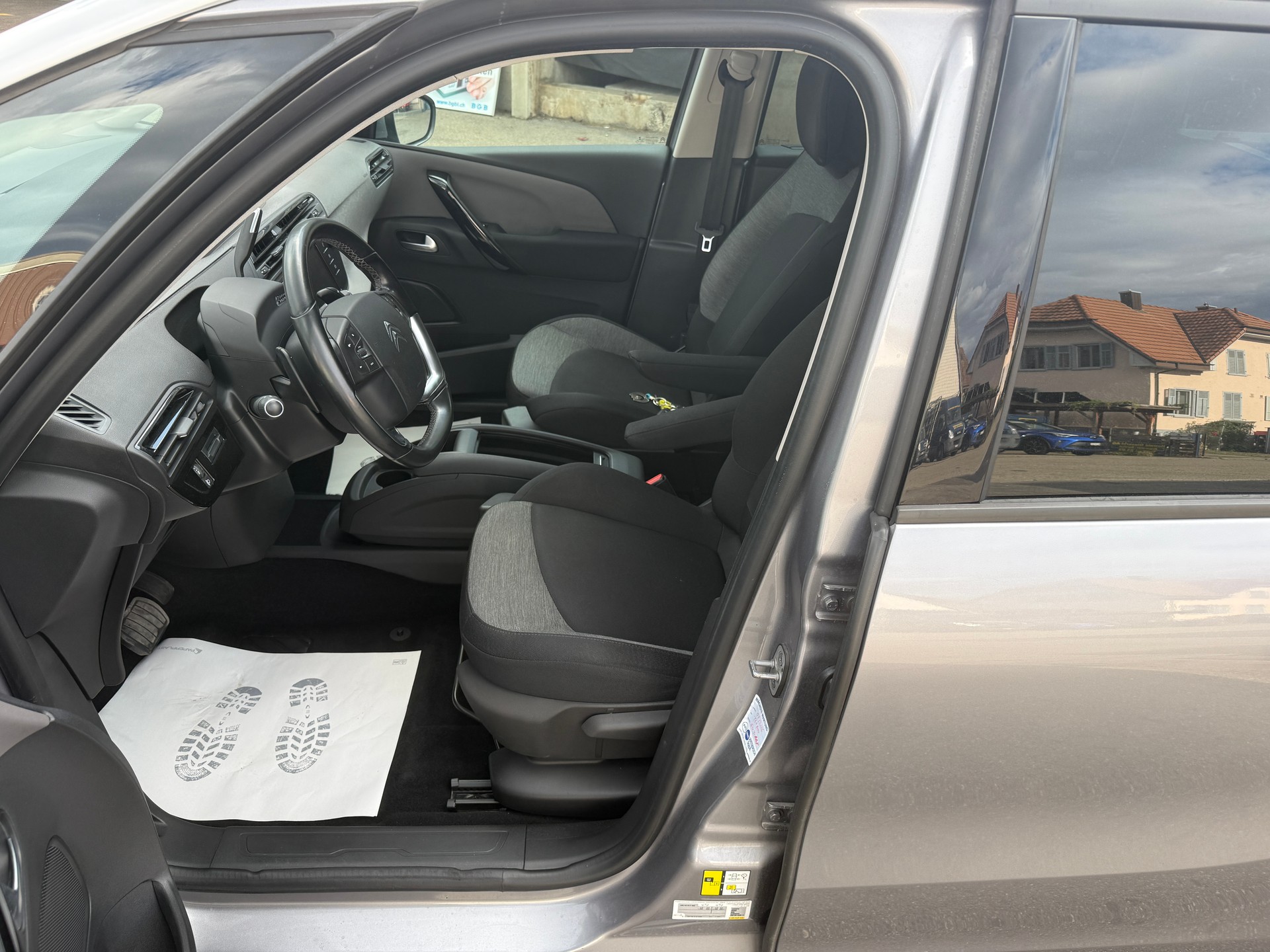 CITROEN Grand C4 Picasso 1.2 Pure Tech Feel Edition EAT6-image-6