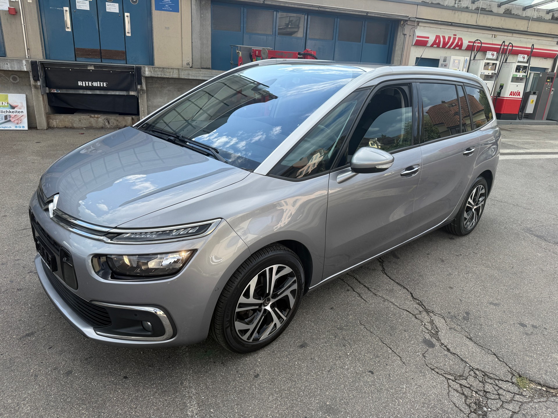 CITROEN Grand C4 Picasso 1.2 Pure Tech Feel Edition EAT6-image-1