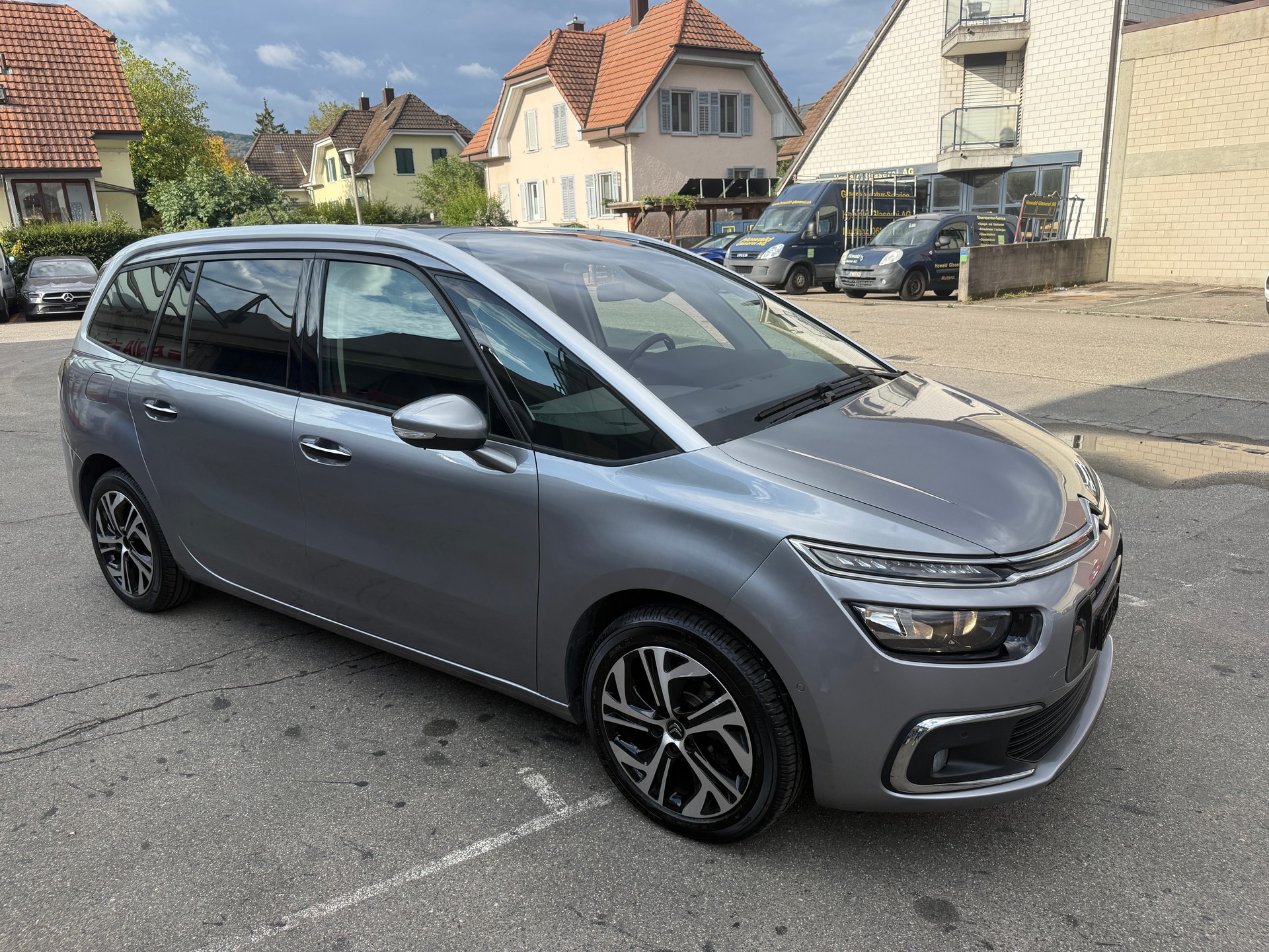 CITROEN Grand C4 Picasso 1.2 Pure Tech Feel Edition EAT6-image-0