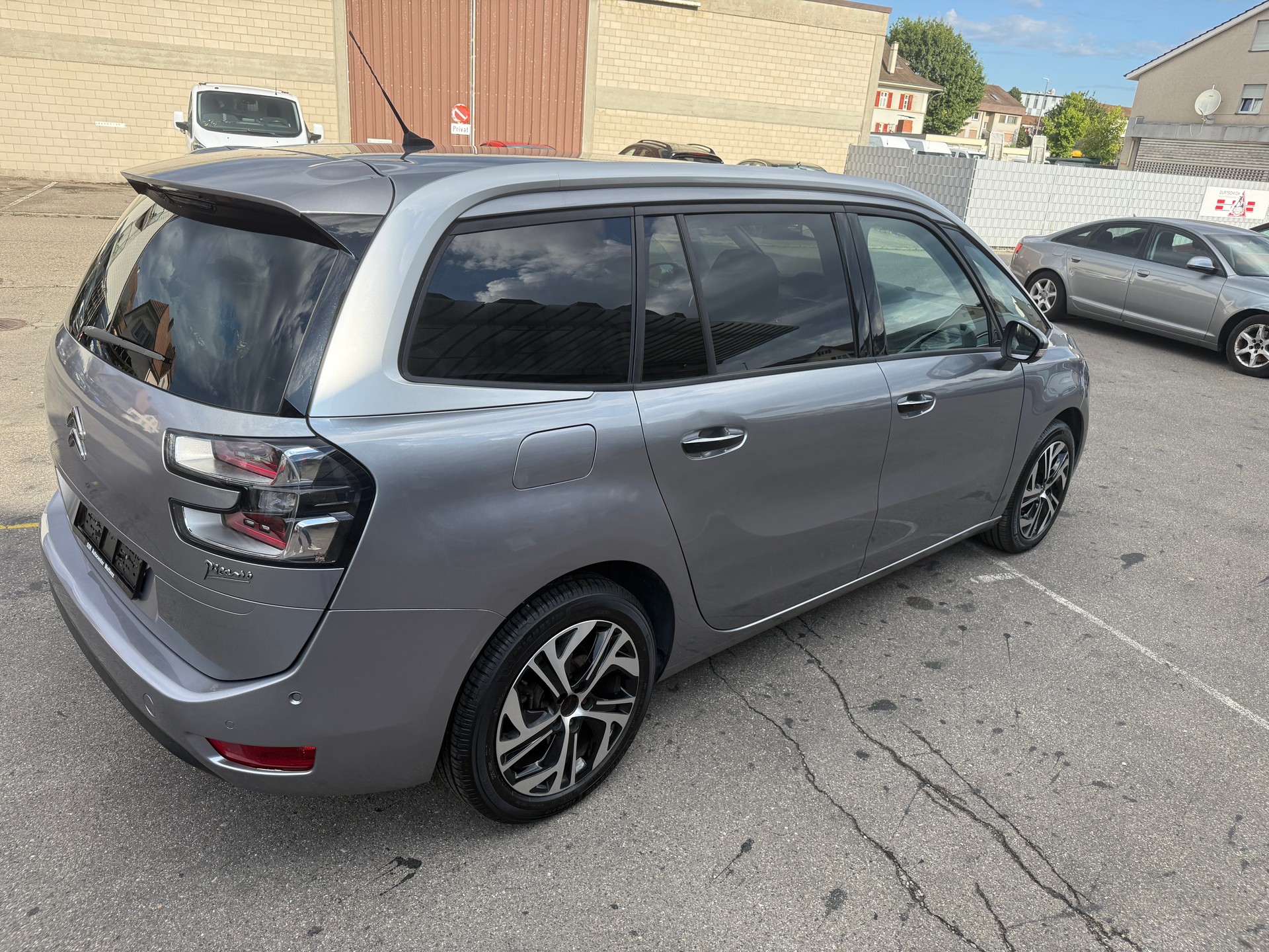 CITROEN Grand C4 Picasso 1.2 Pure Tech Feel Edition EAT6-image-4