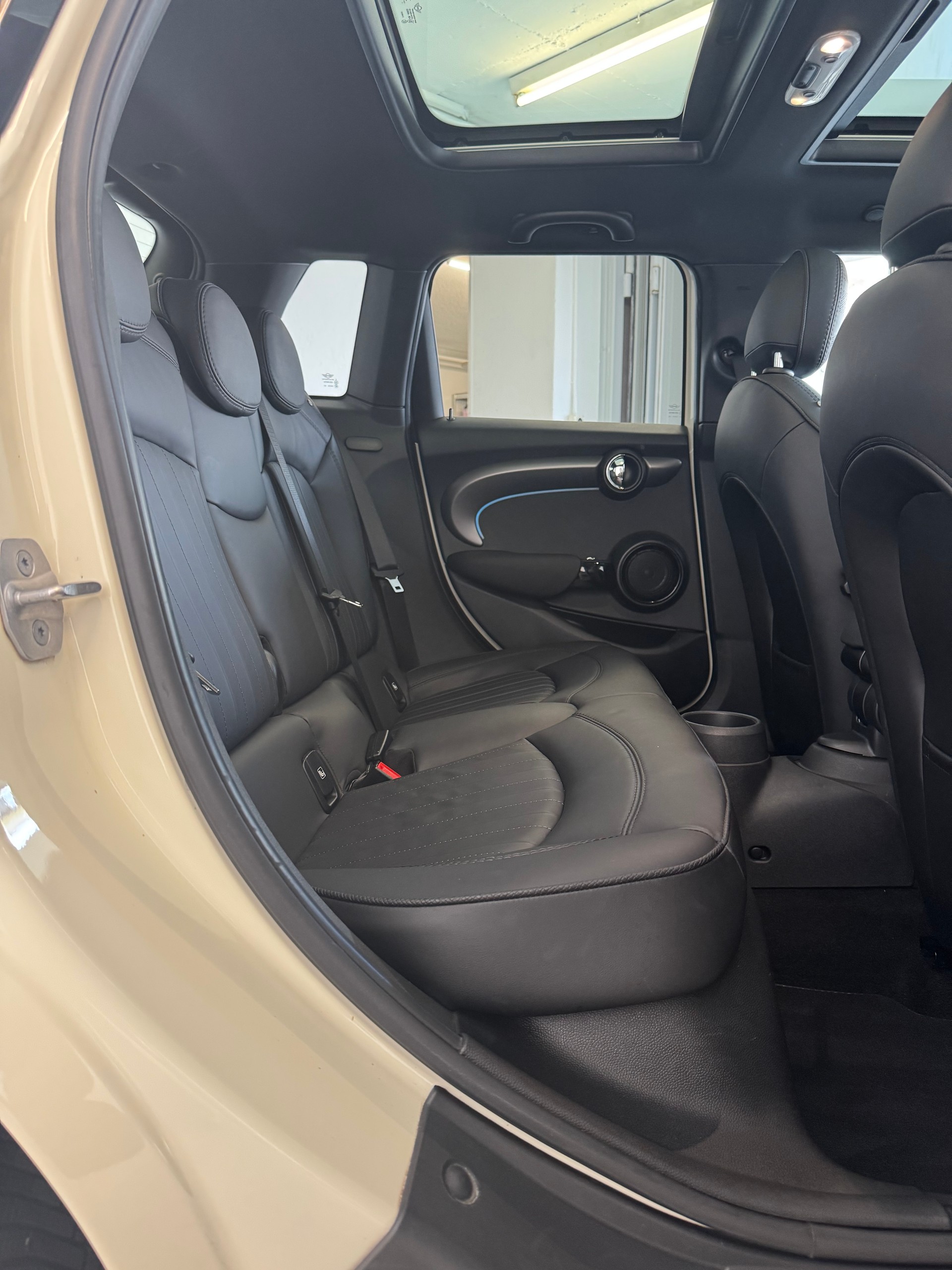 MINI Cooper S Steptronic DKG-image-7