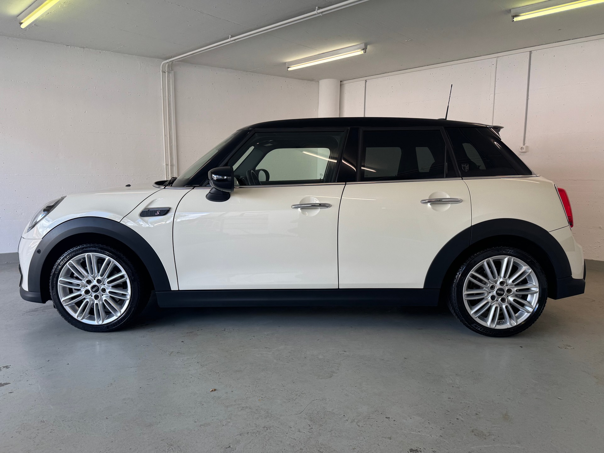 MINI Cooper S Steptronic DKG-image-2