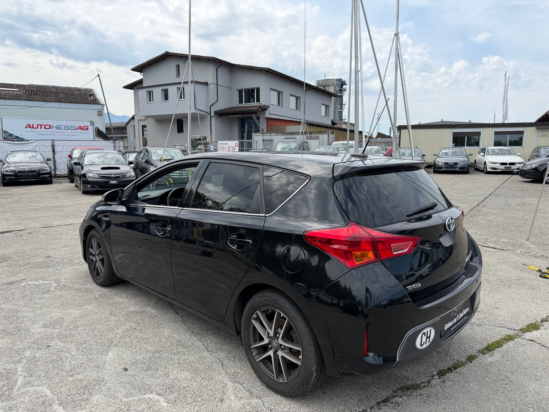 TOYOTA Auris 1.8 16V HSD Linea Luna-image-5