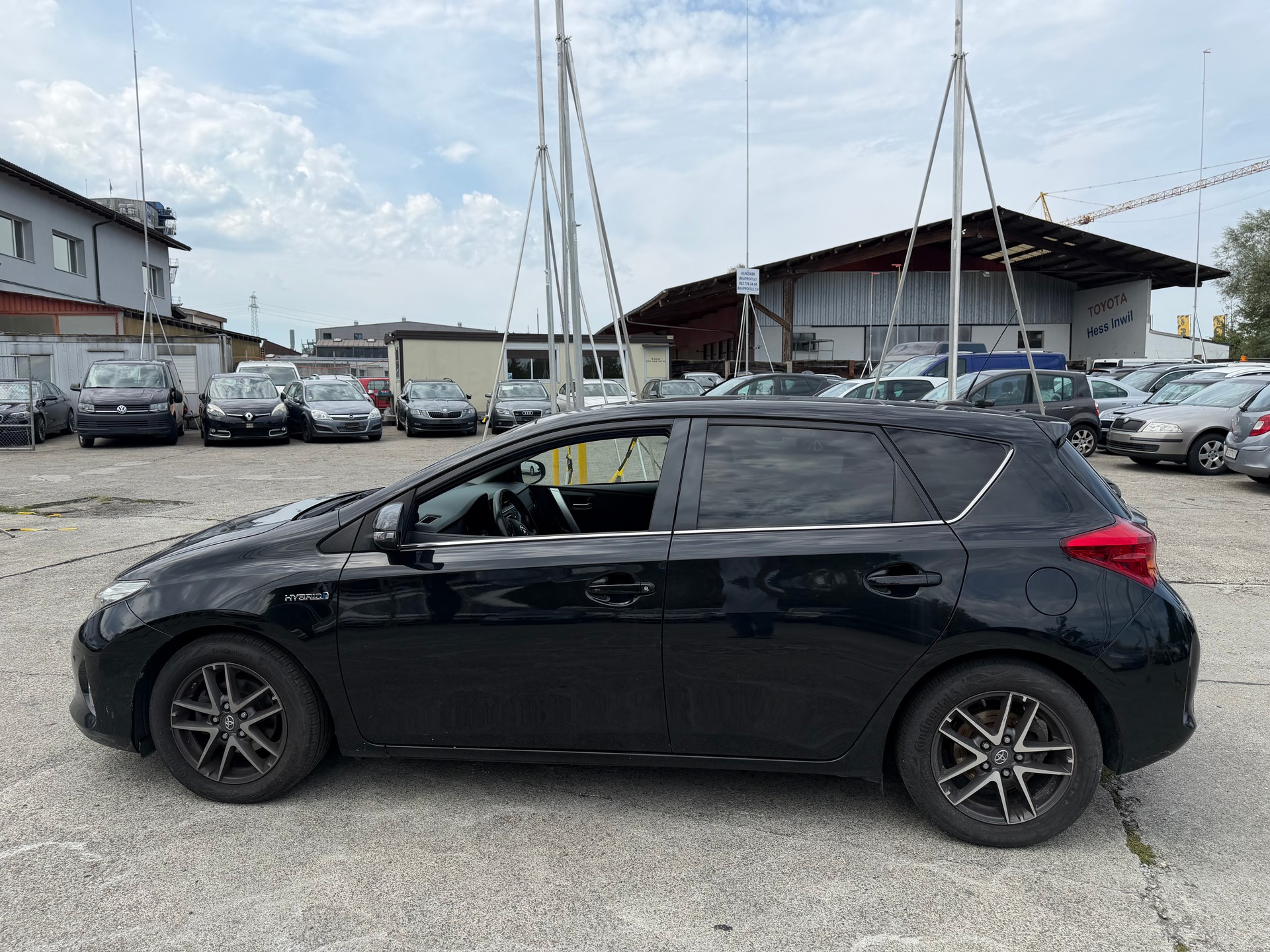 TOYOTA Auris 1.8 16V HSD Linea Luna-image-6