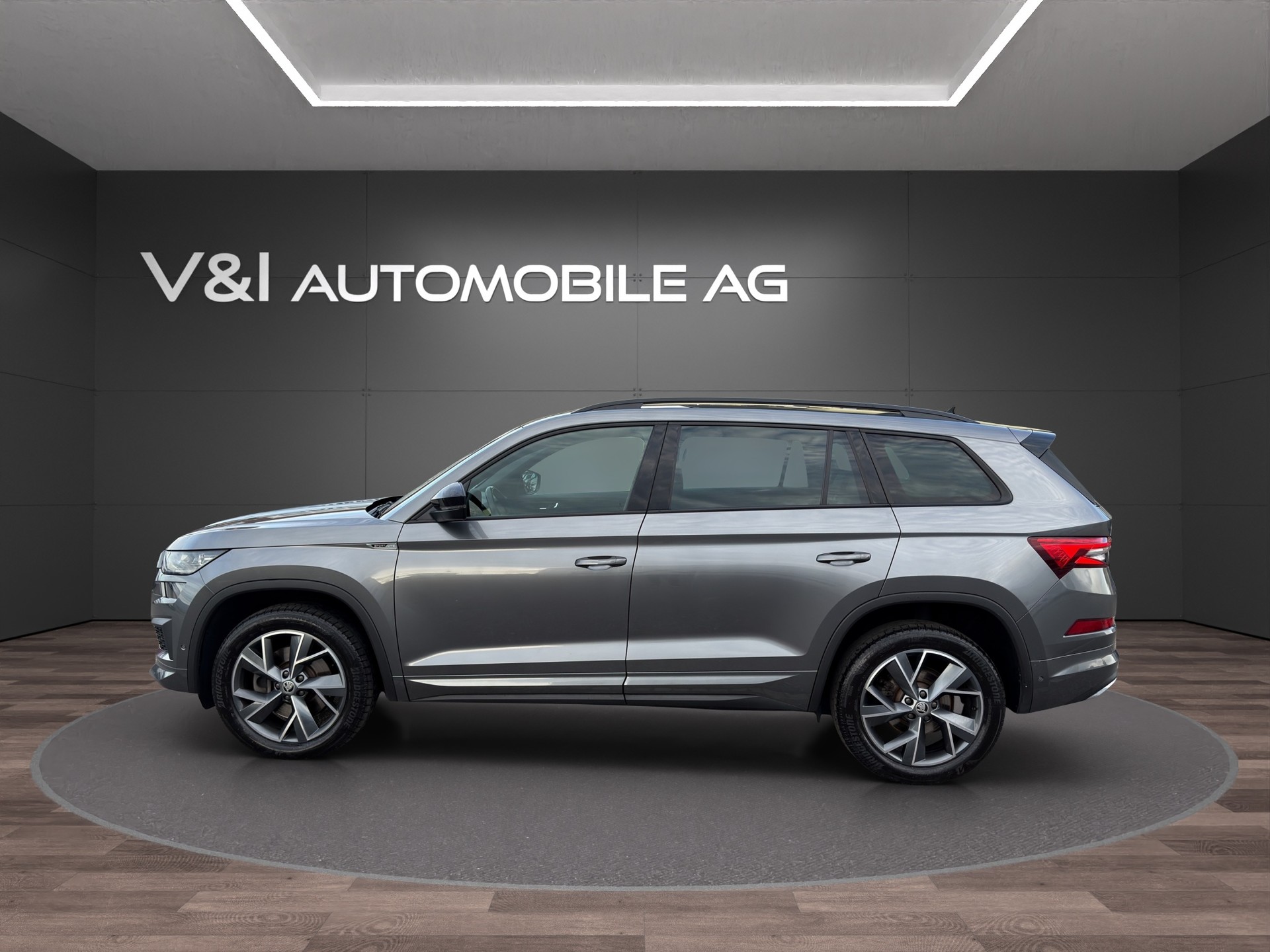 SKODA Kodiaq 2.0 TDI CR SportLine 4x4 DSG-image-6