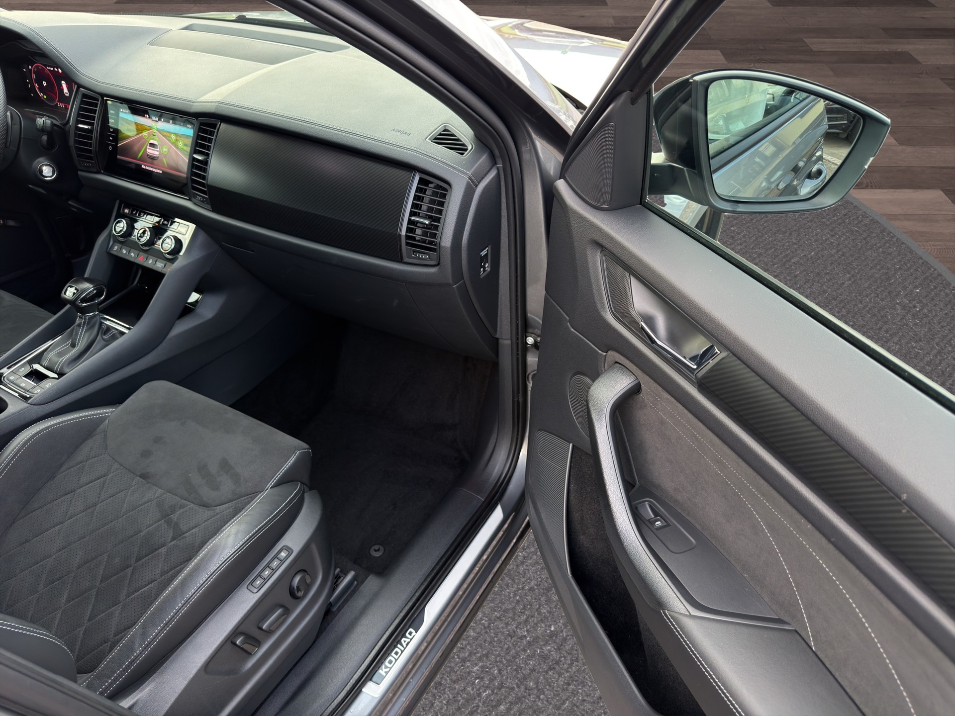 SKODA Kodiaq 2.0 TDI CR SportLine 4x4 DSG-image-20