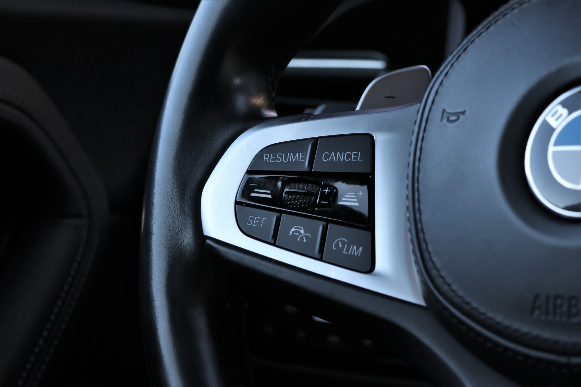 BMW M240i xDrive Steptronic *Tundernight*-image-15
