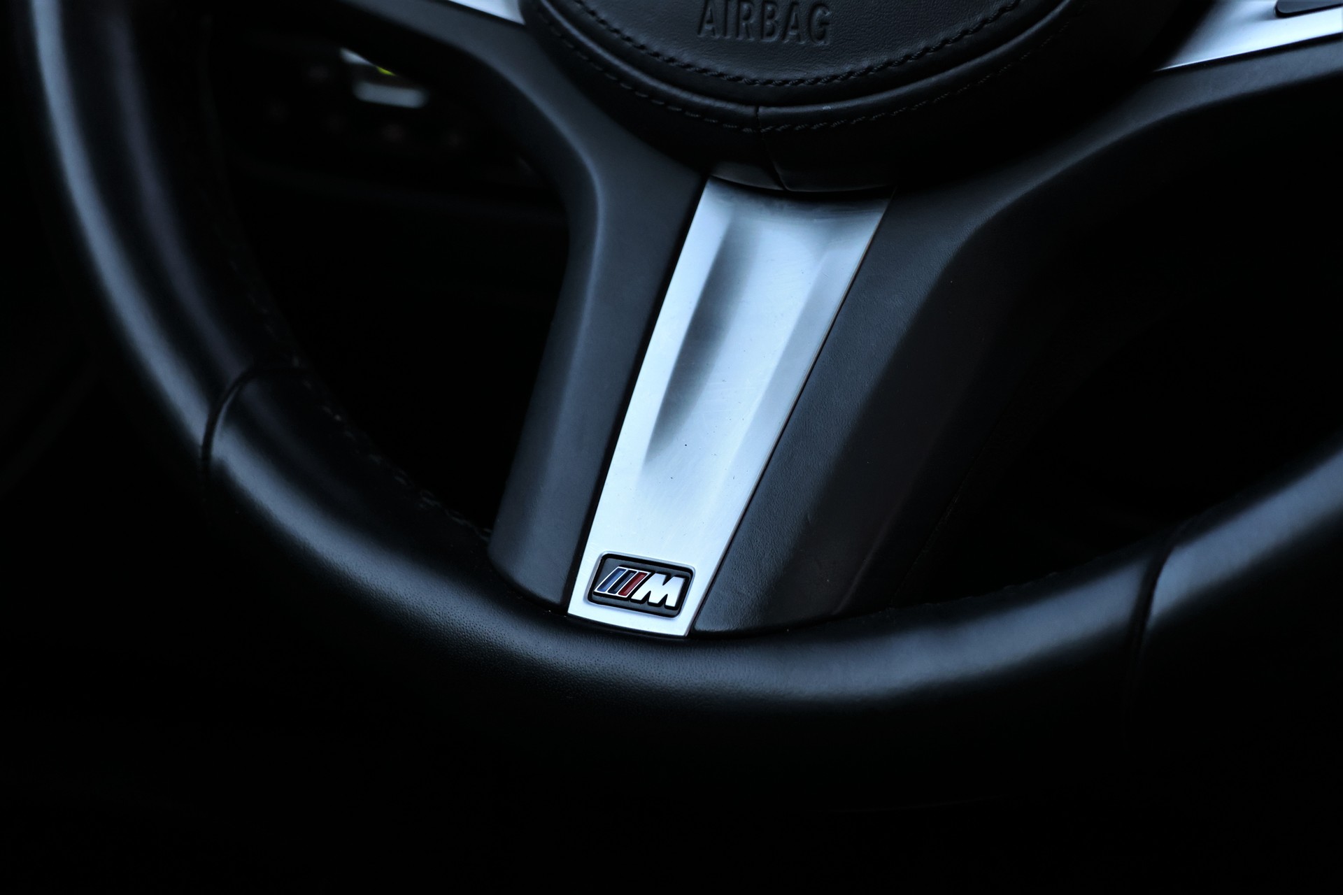BMW M240i xDrive Steptronic *Tundernight*-image-16