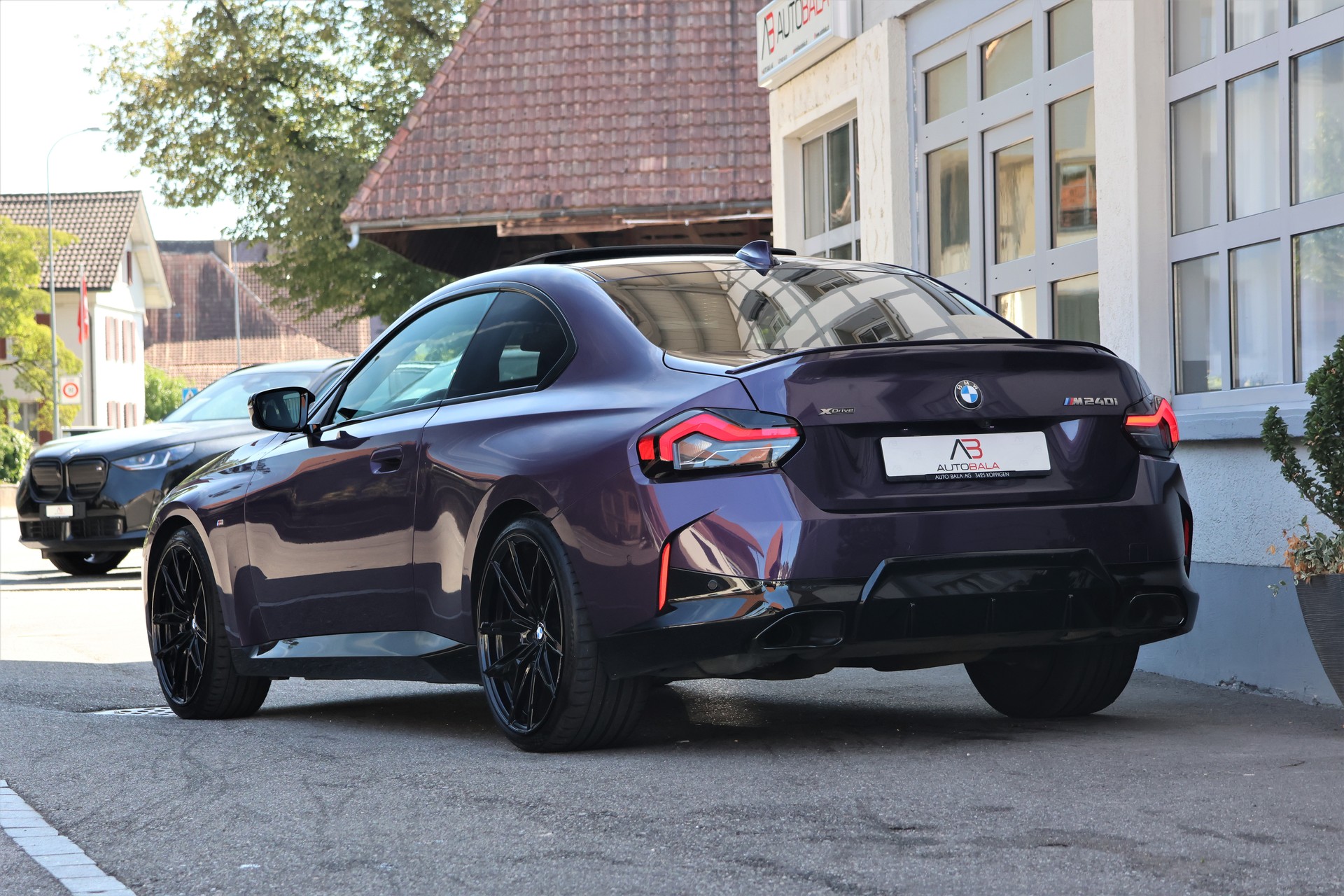 BMW M240i xDrive Steptronic *Tundernight*75-showroom-element-2