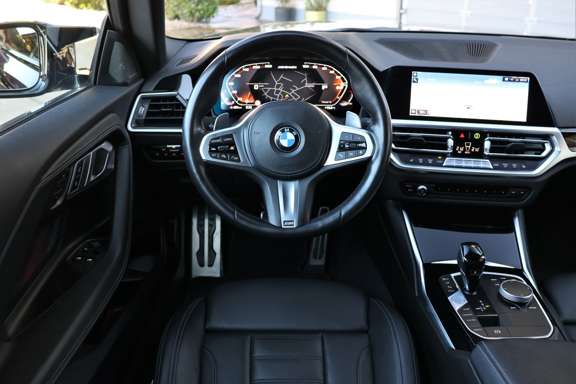 BMW M240i xDrive Steptronic *Tundernight*-image-12