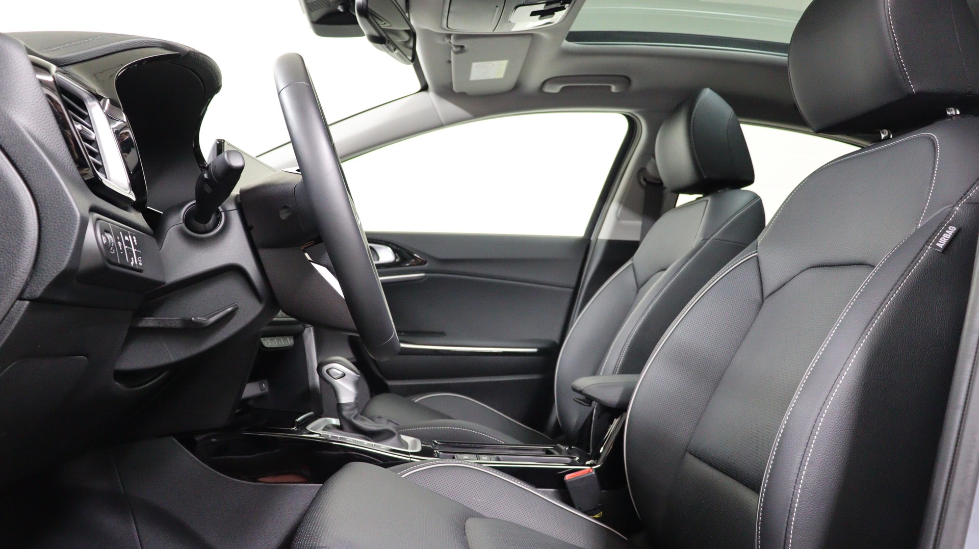 KIA XCeed 1.6 T-GDi Style-image-2