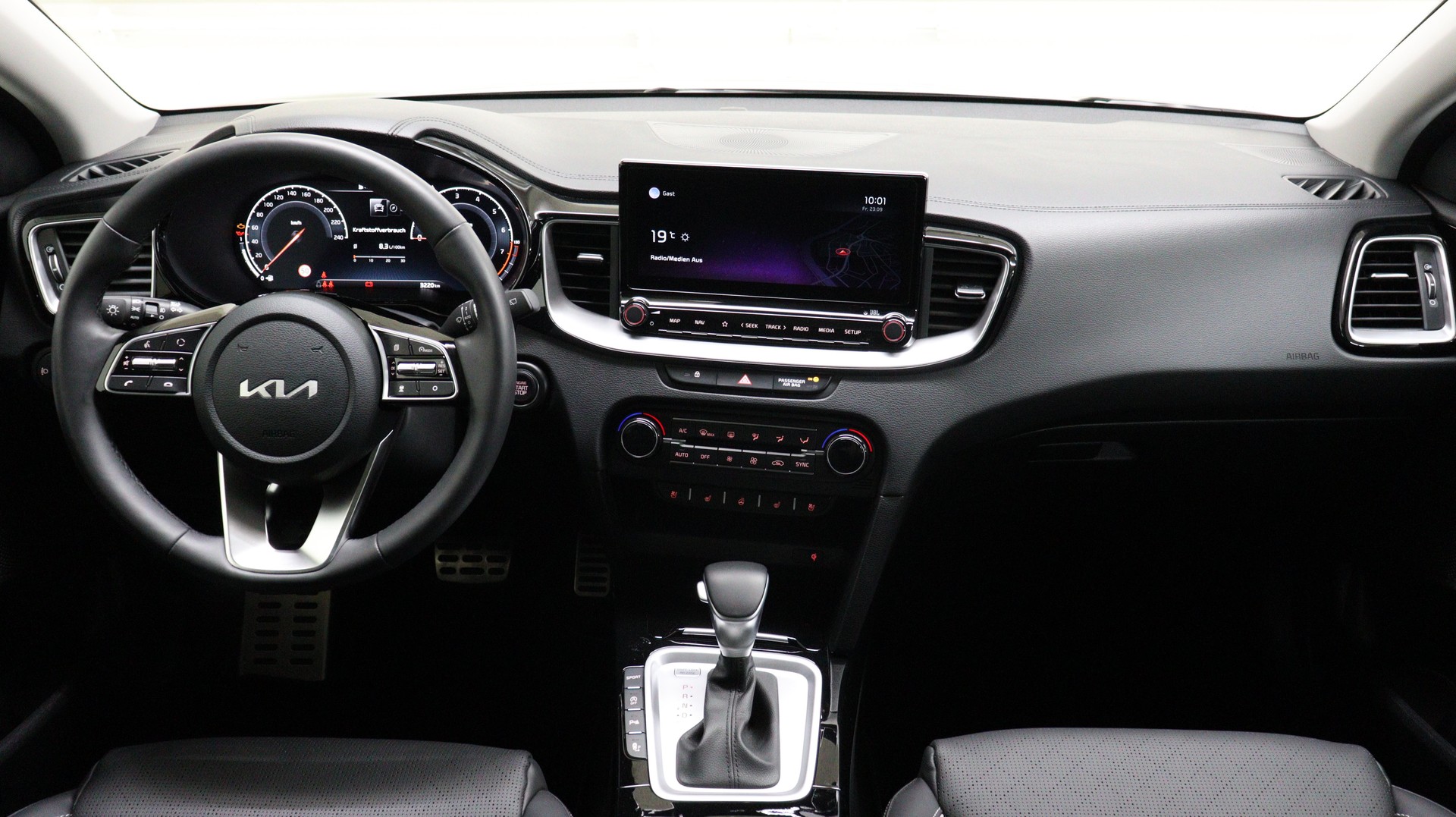 KIA XCeed 1.6 T-GDi Style-image-5