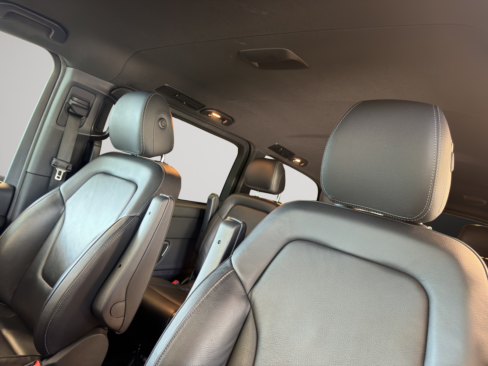 MERCEDES-BENZ V 250 d Avantgarde EL-image-8