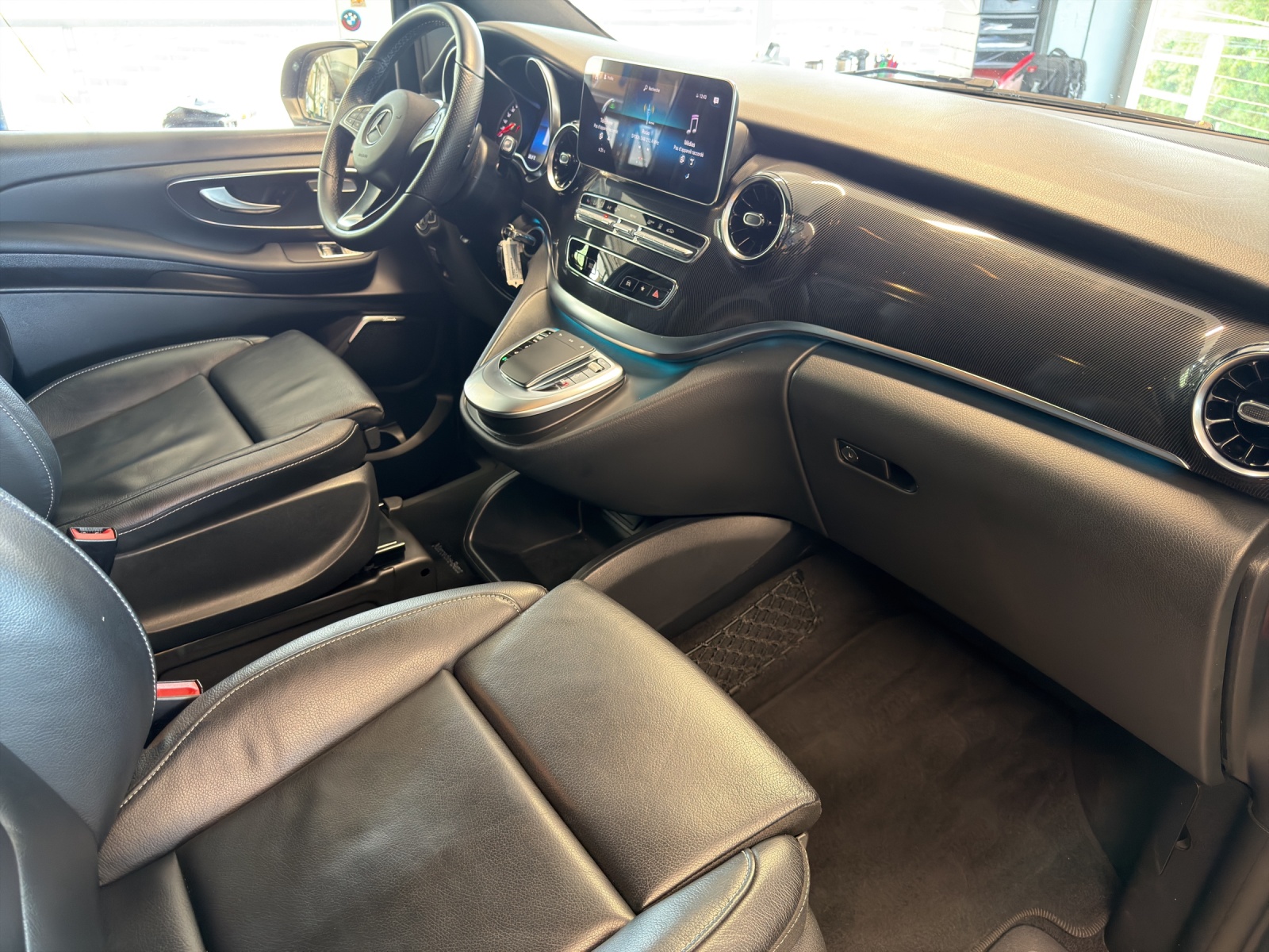 MERCEDES-BENZ V 250 d Avantgarde EL-image-16