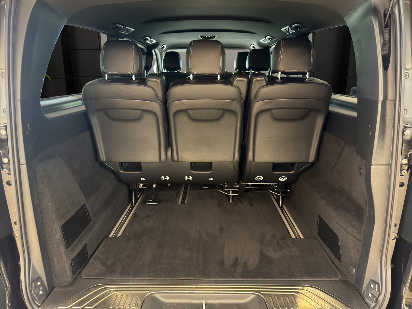 MERCEDES-BENZ V 250 d Avantgarde EL-image-17