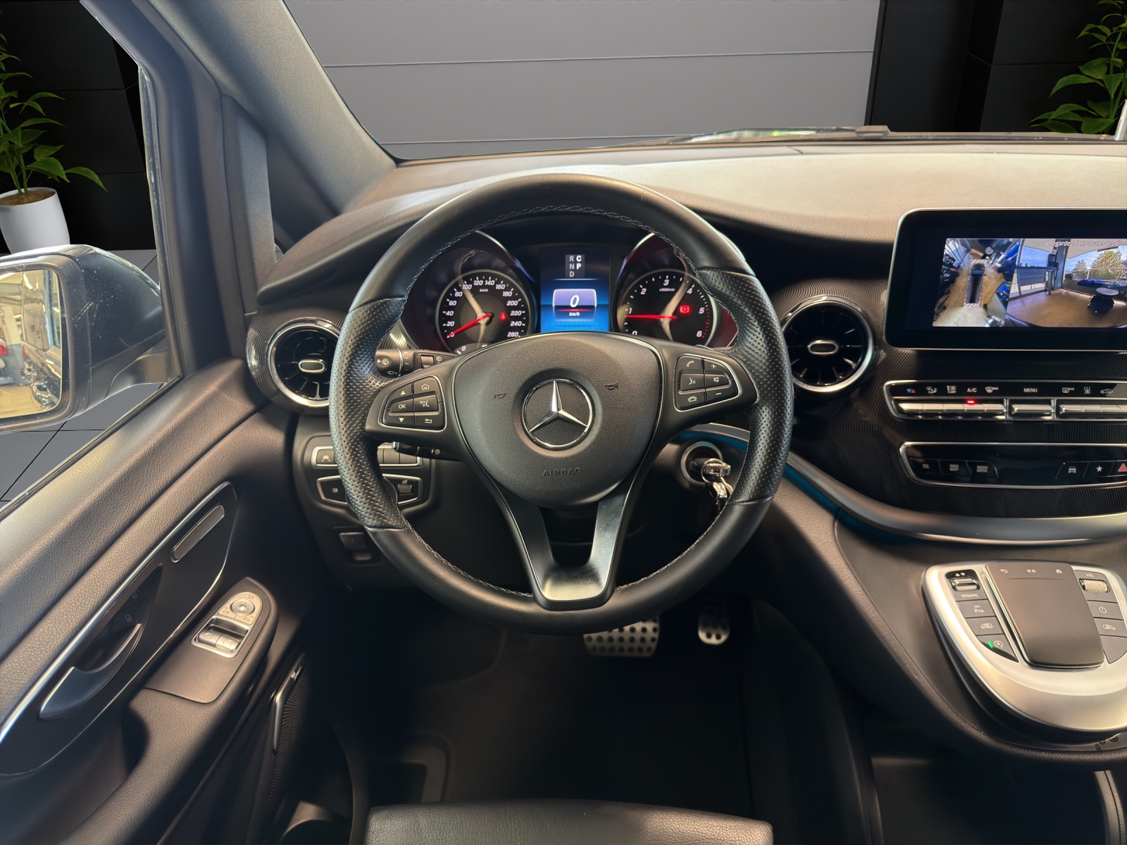 MERCEDES-BENZ V 250 d Avantgarde EL-image-12
