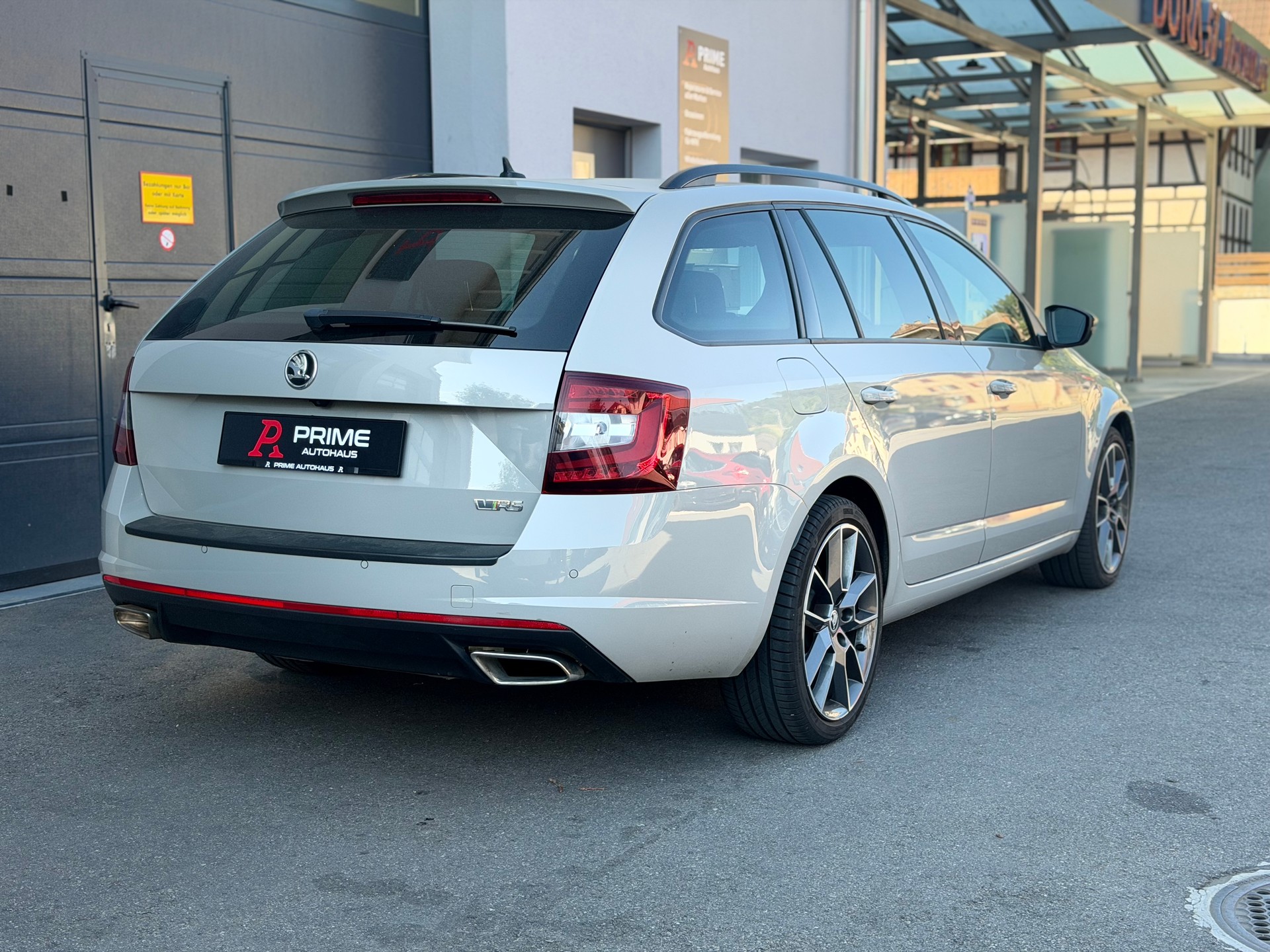 SKODA Octavia Combi 2.0 TDI RS 4x4 DSG-showroom-element-3