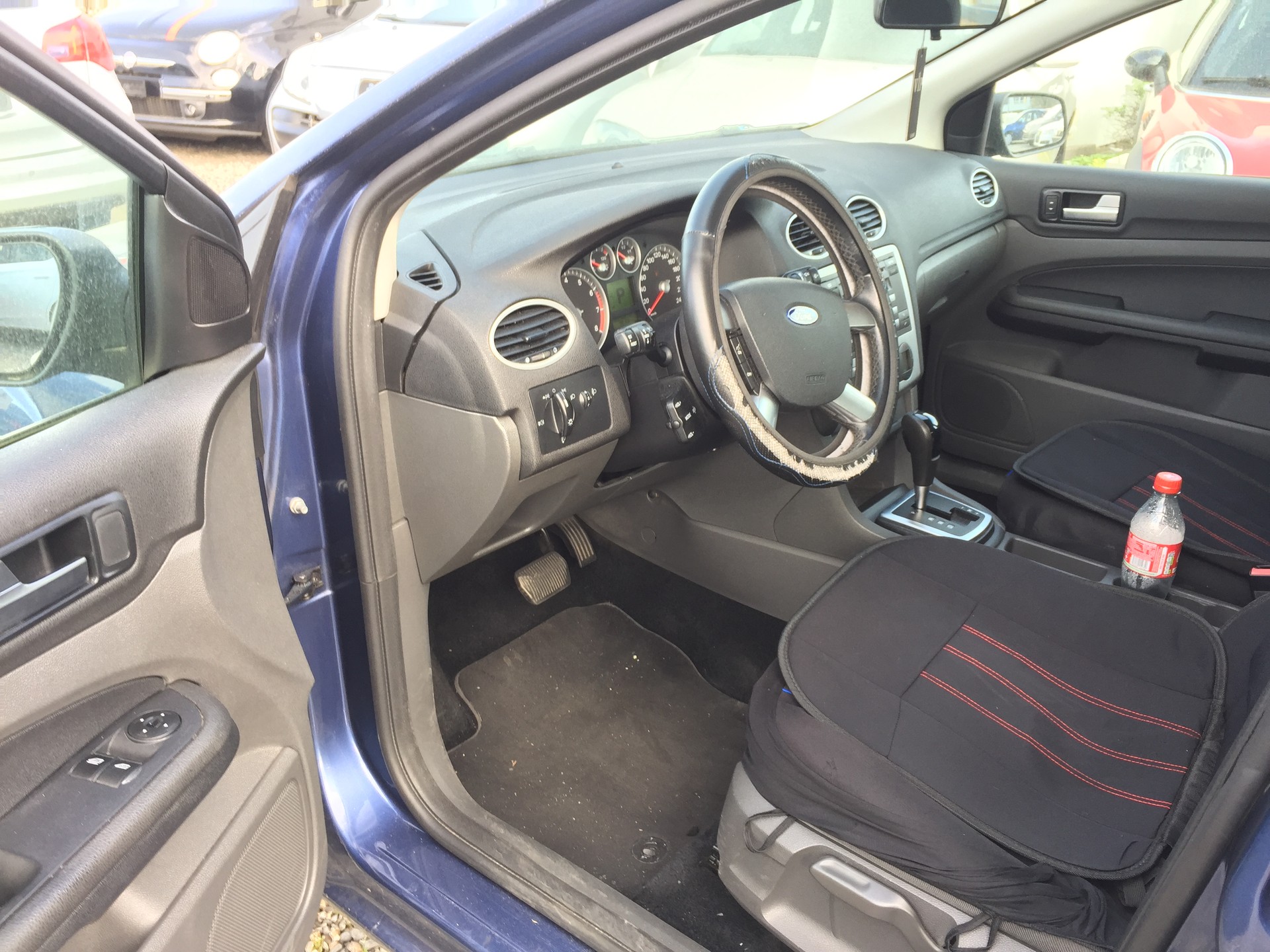 FORD Focus 1.6i Carving Automatic-image-8
