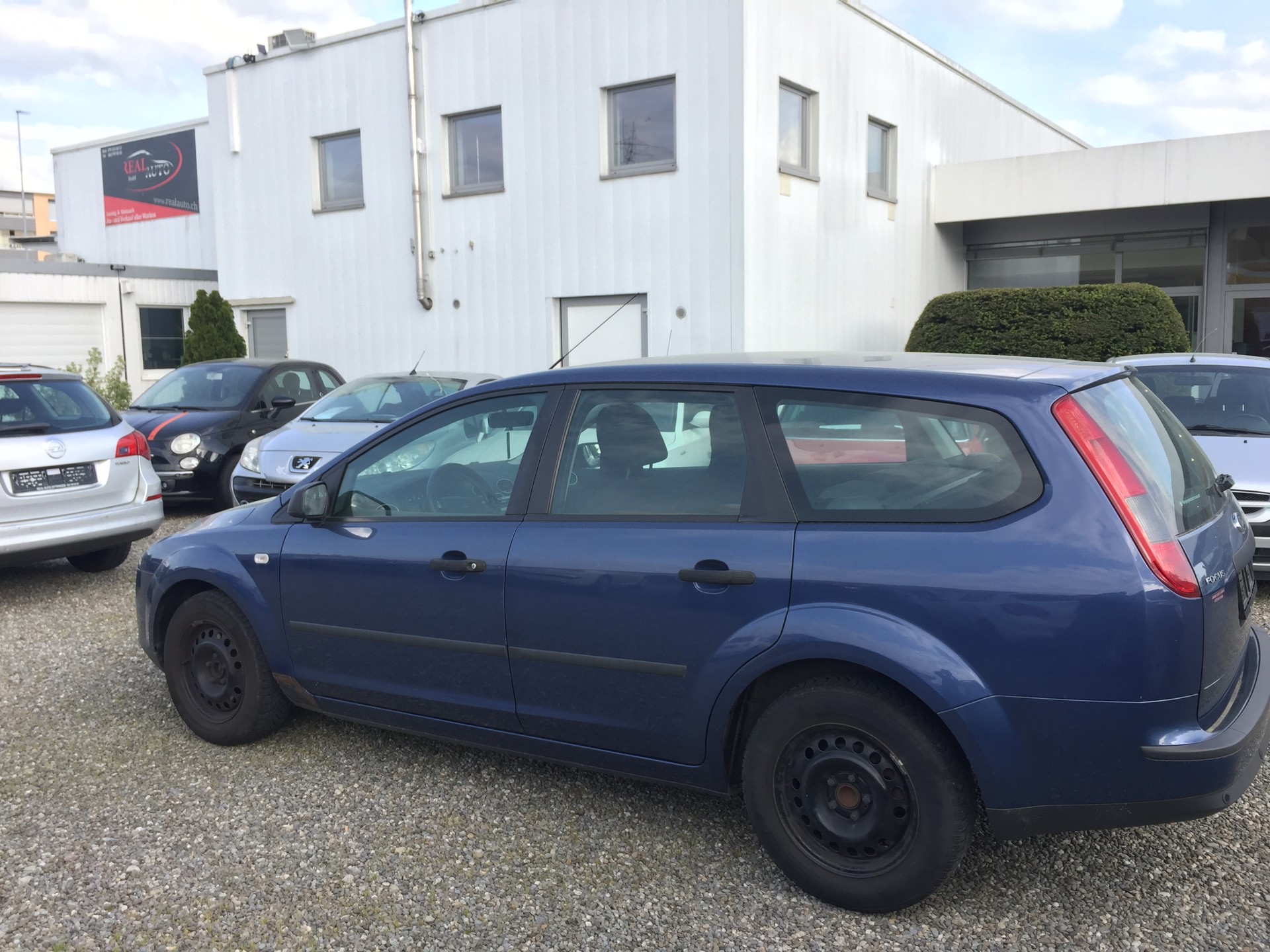 FORD Focus 1.6i Carving Automatic-image-6