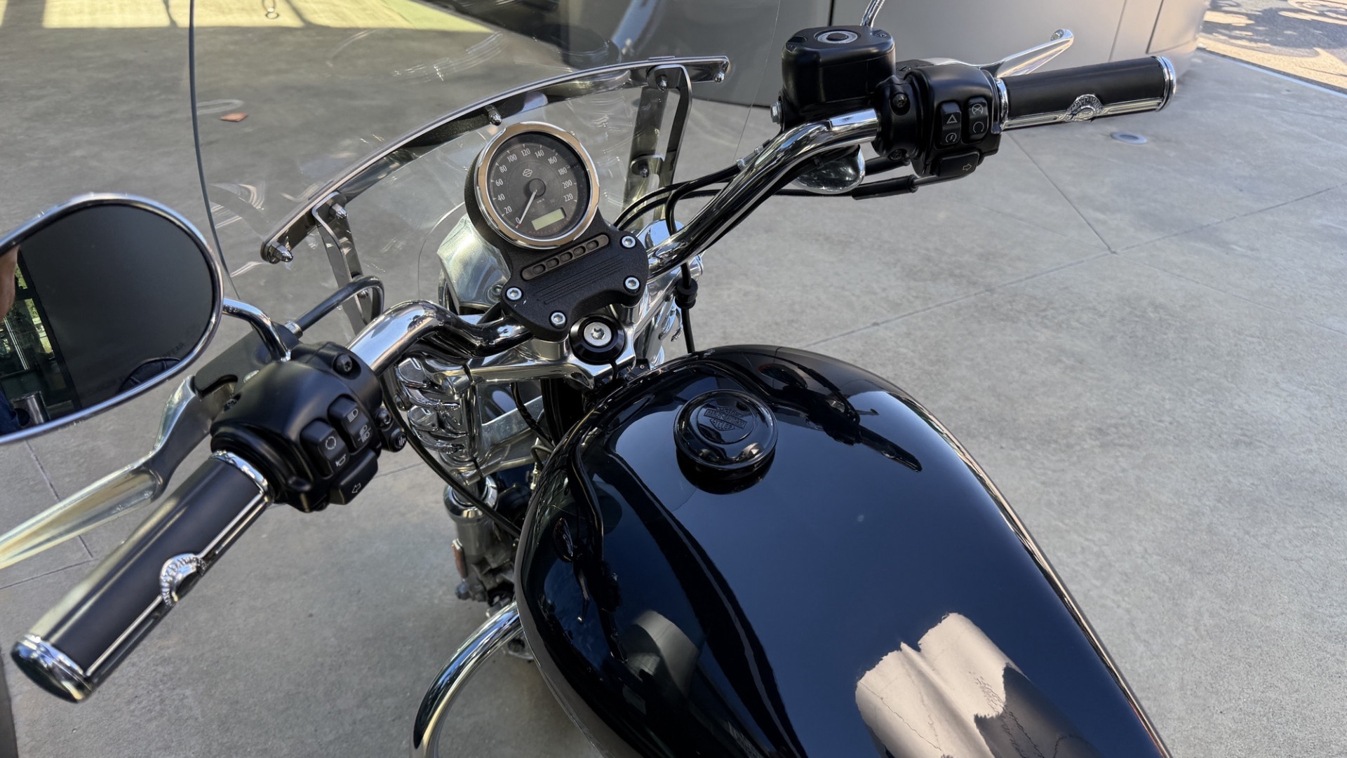 HARLEY-DAVIDSON XL 883 L Sportster Super Low-showroom-element-3