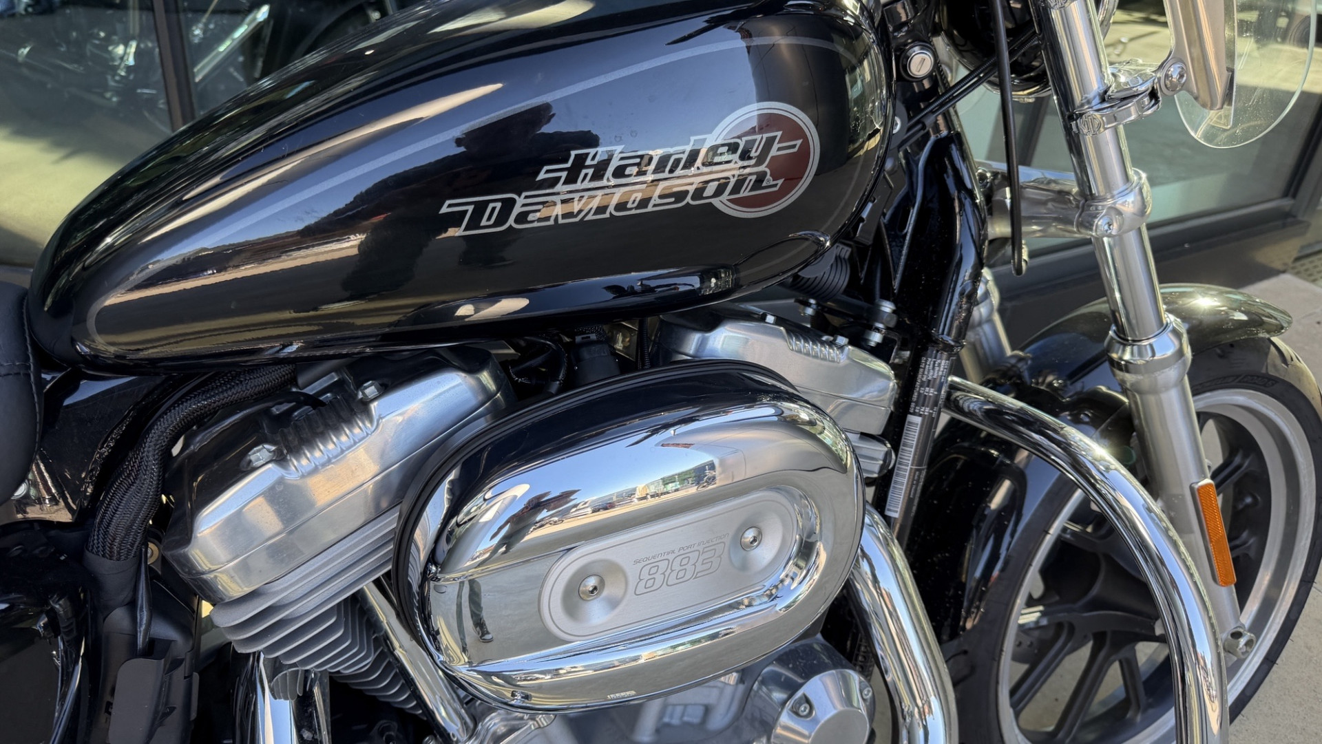HARLEY-DAVIDSON XL 883 L Sportster Super Low-showroom-element-1