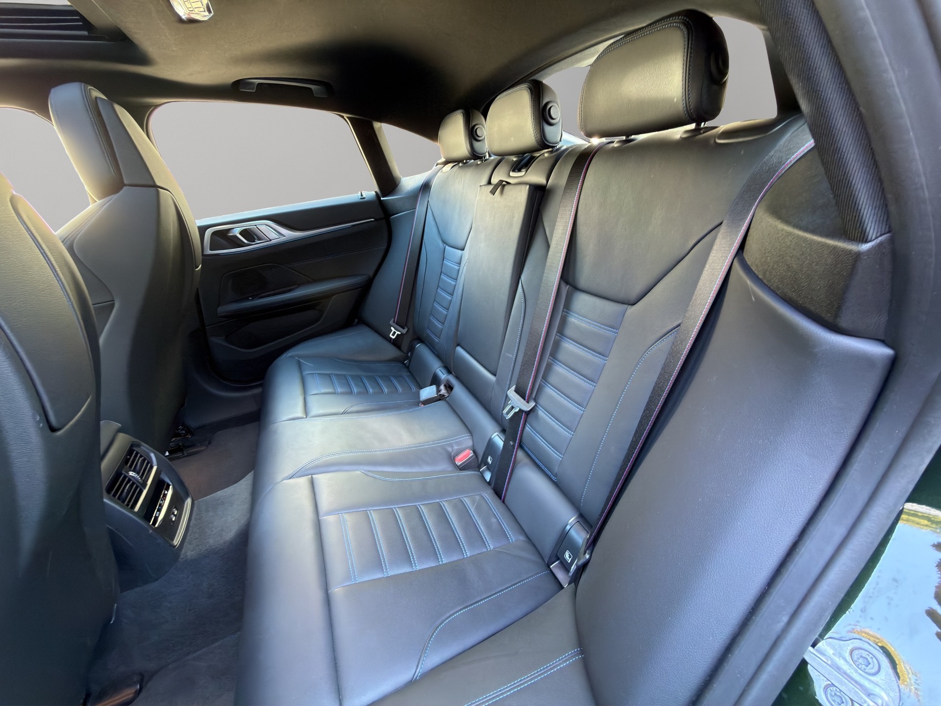 BMW i4 M50 M Sport Pro-image-18