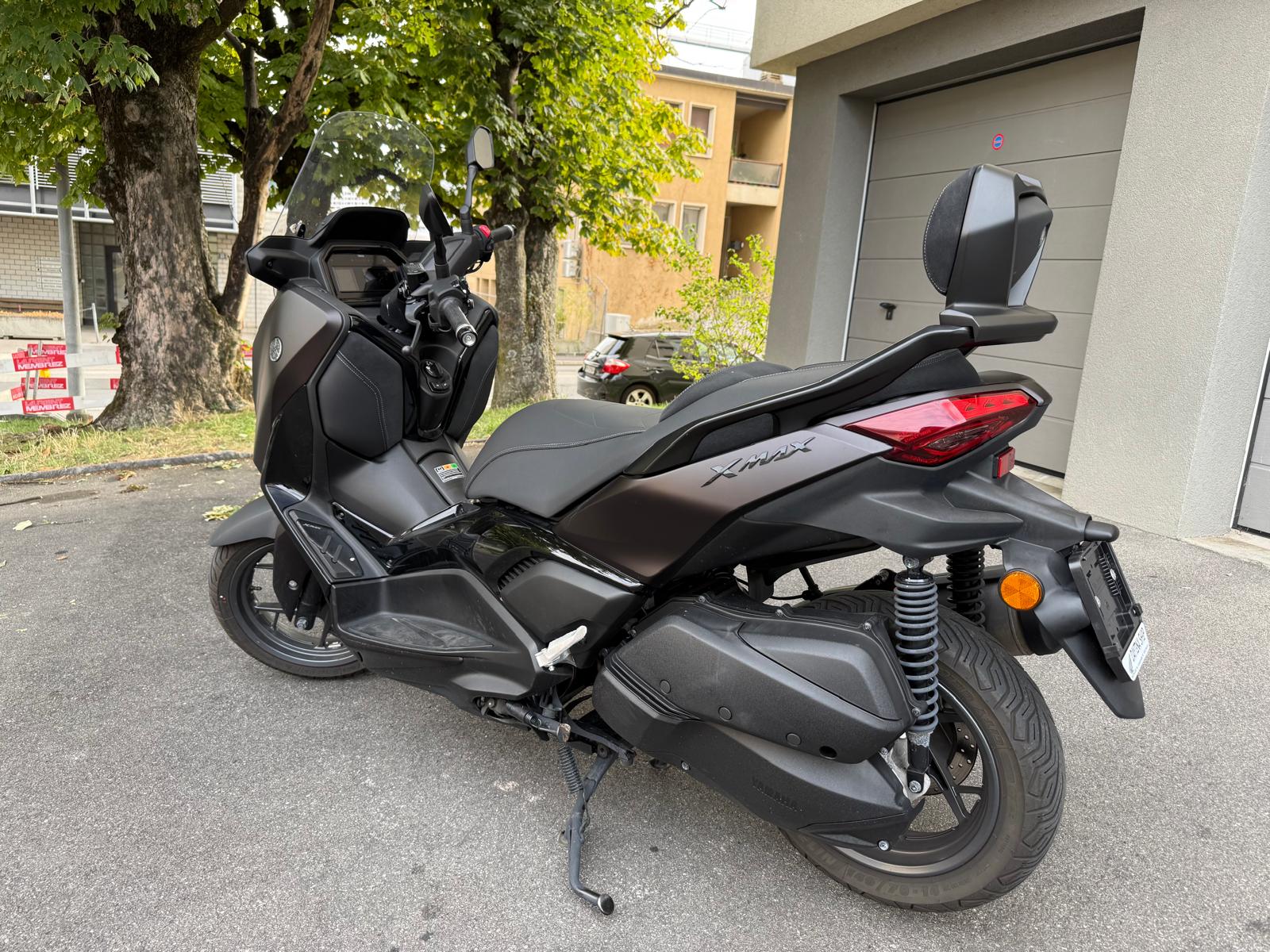 YAMAHA X-Max 300 Tech Max-image-4