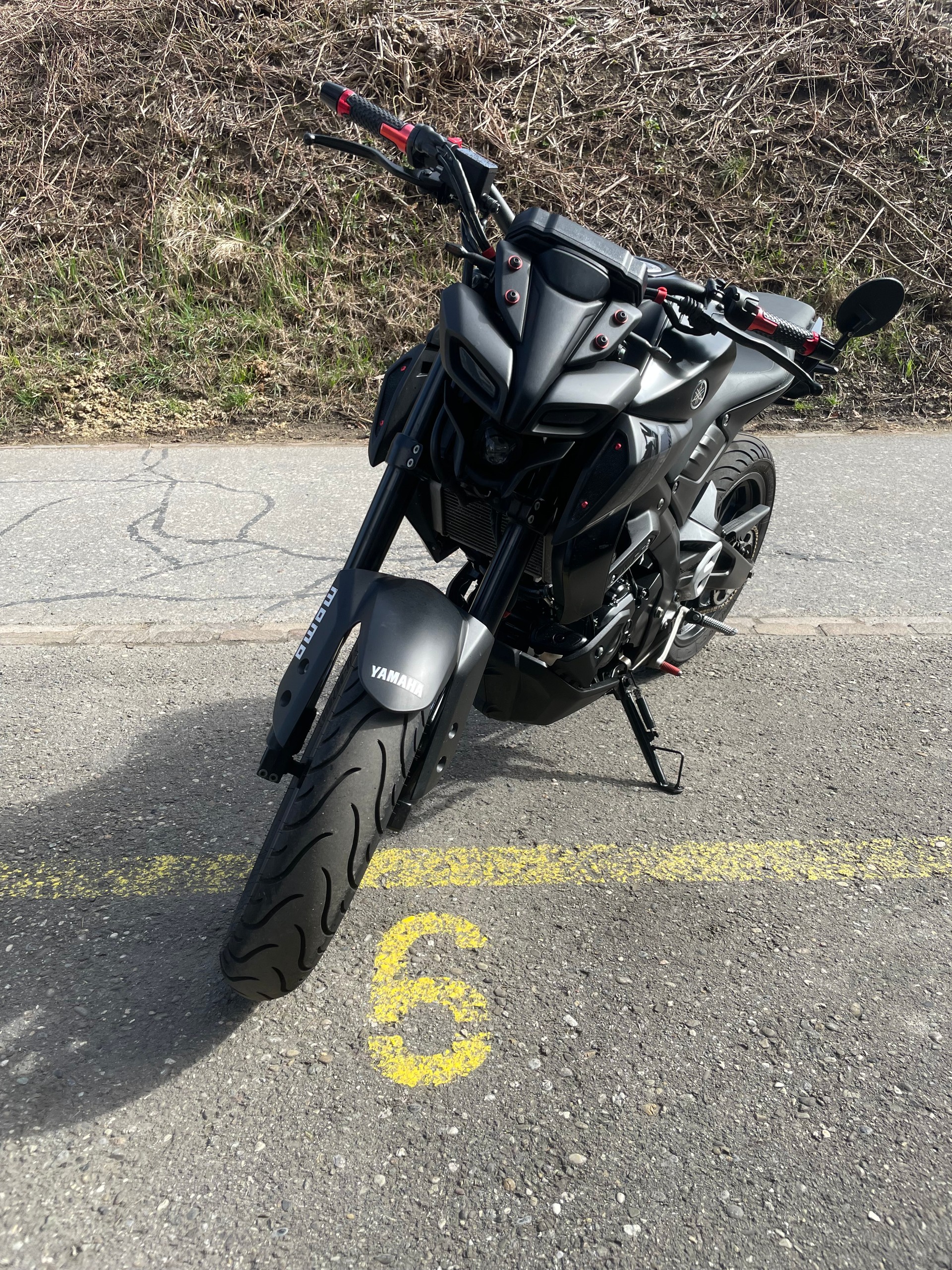 YAMAHA MT-125 ABS-image-1
