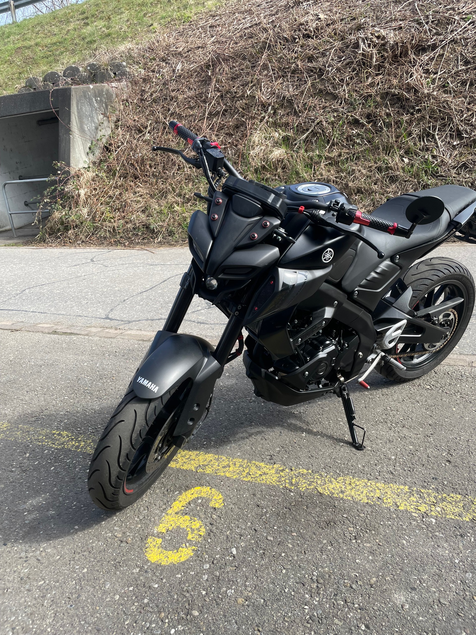 YAMAHA MT-125 ABS