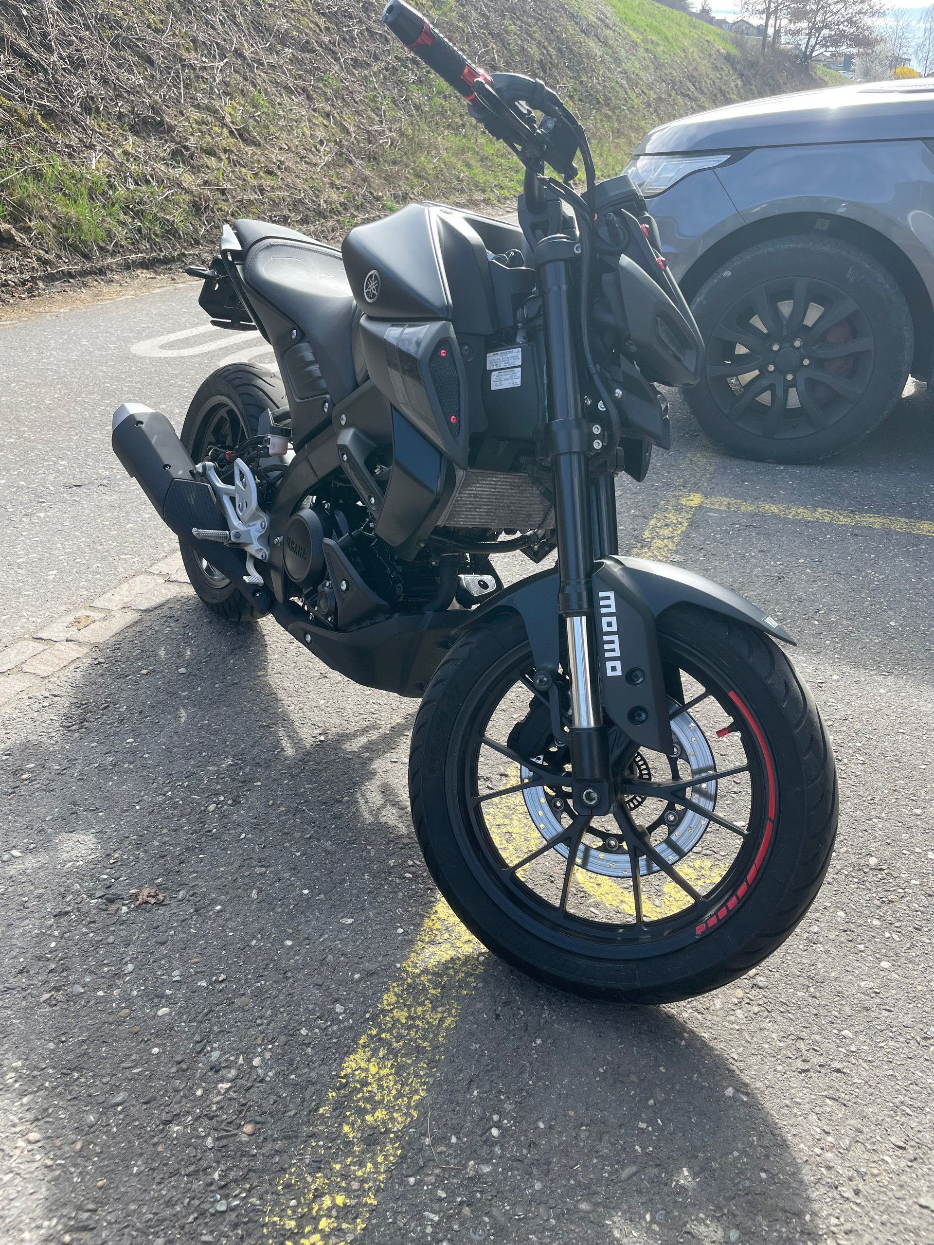 YAMAHA MT-125 ABS-image-2