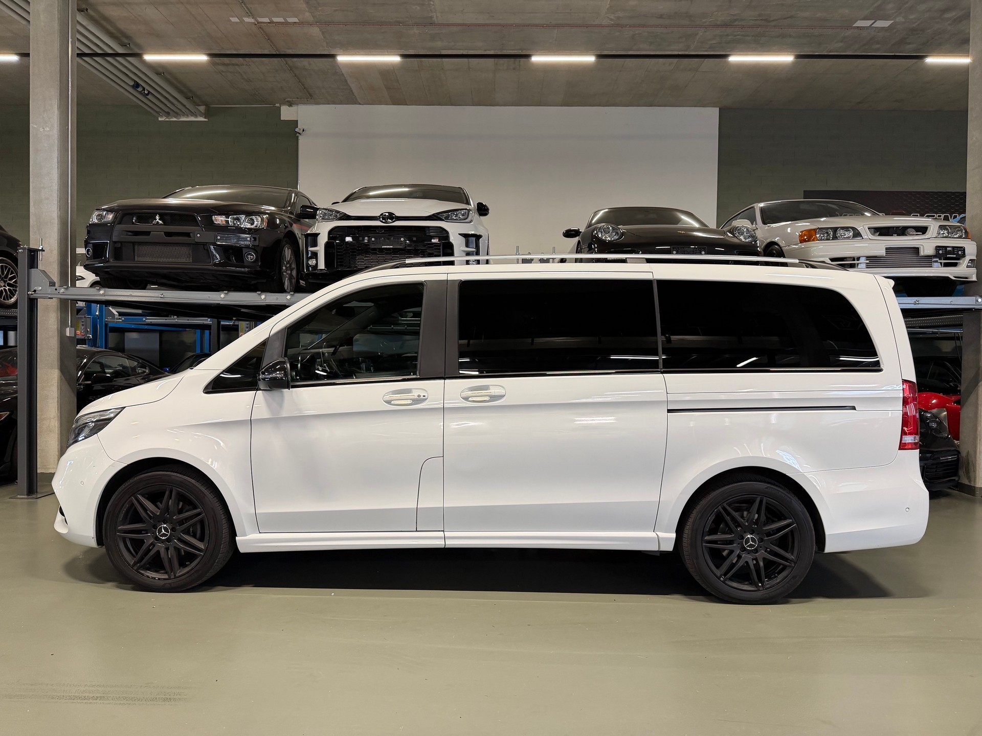 MERCEDES-BENZ V 250 d SwissEd. lang 4Matic *7 places*-image-0