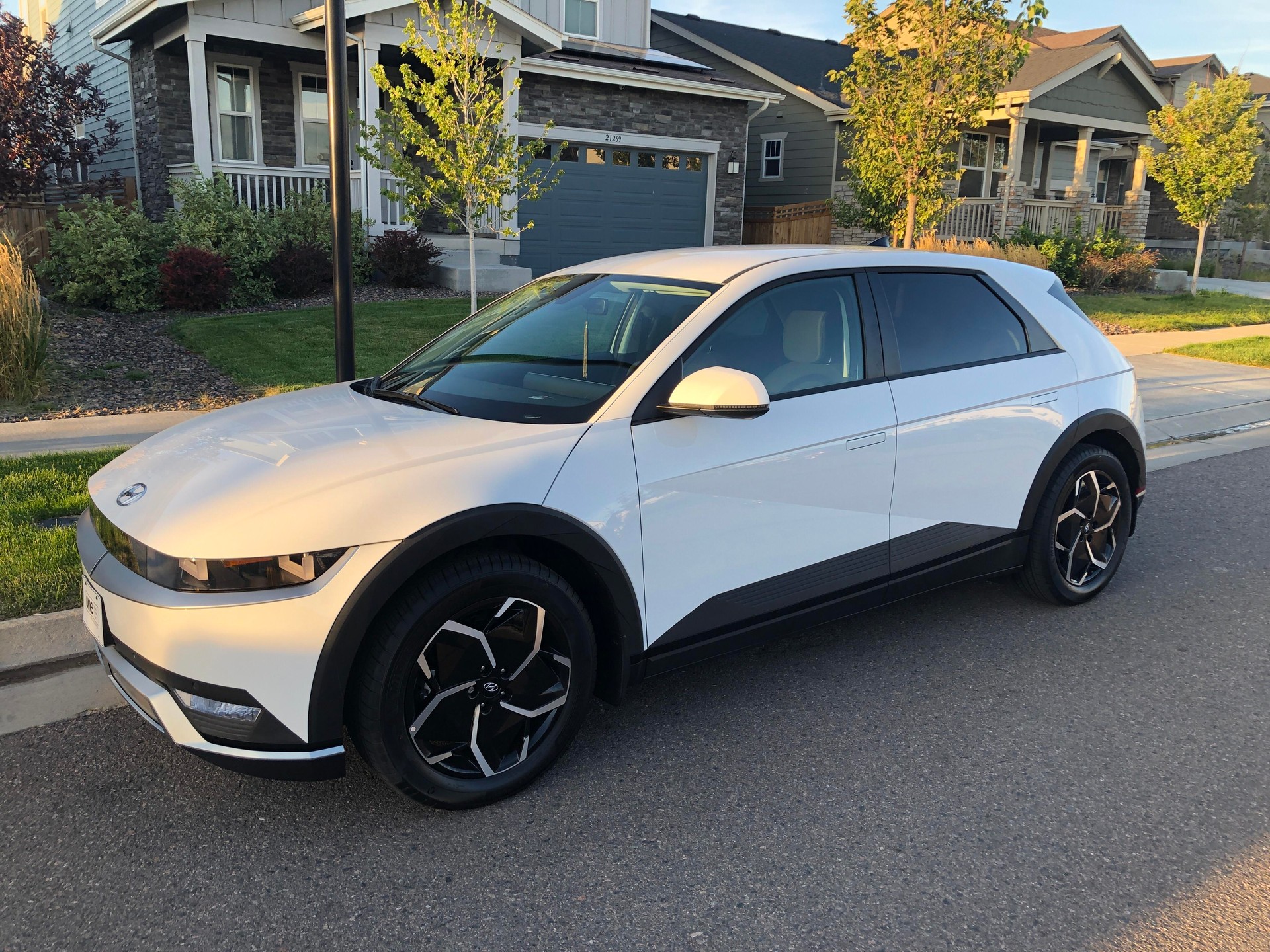 HYUNDAI 77,4 kWh Amplia 4WD-image-0