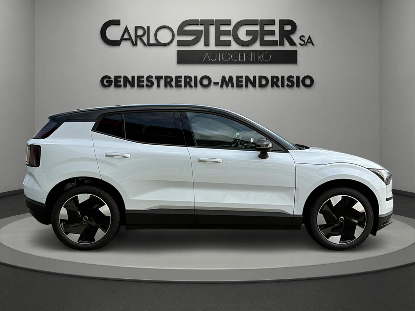 VOLVO EX30 P8 69 kWh AWD Ultra-image-14