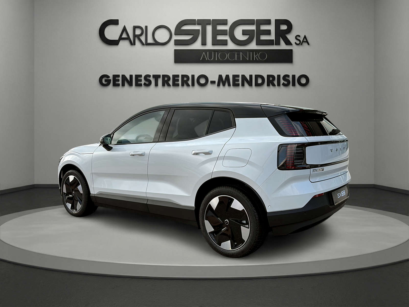 VOLVO EX30 P8 69 kWh AWD Ultra-image-6