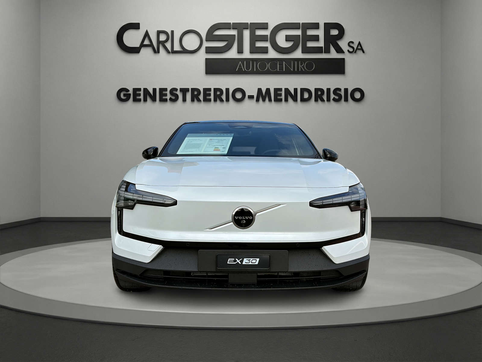VOLVO EX30 P8 69 kWh AWD Ultra-image-1