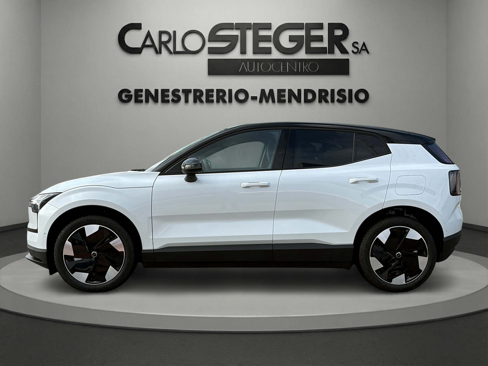 VOLVO EX30 P8 69 kWh AWD Ultra-image-3