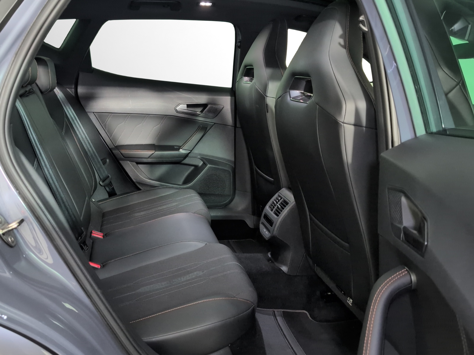 CUPRA Formentor 2.0TSI VZ 4Drive DSG-image-8
