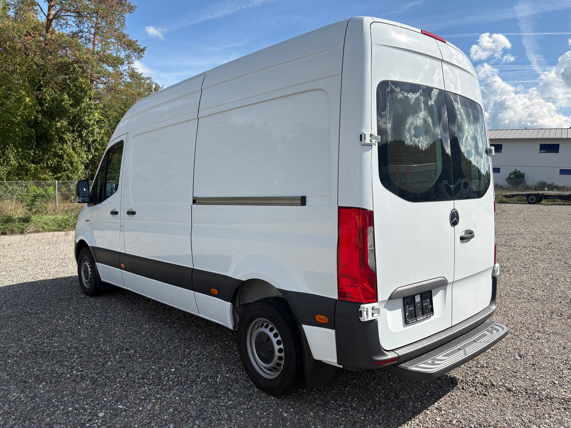 MERCEDES-BENZ eSprinter 312 47kWh Standard-image-6