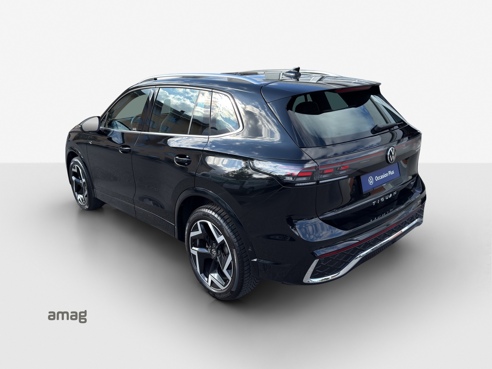 VW Tiguan 2.0 TSI DSG R-Line 4Motion-showroom-element-2