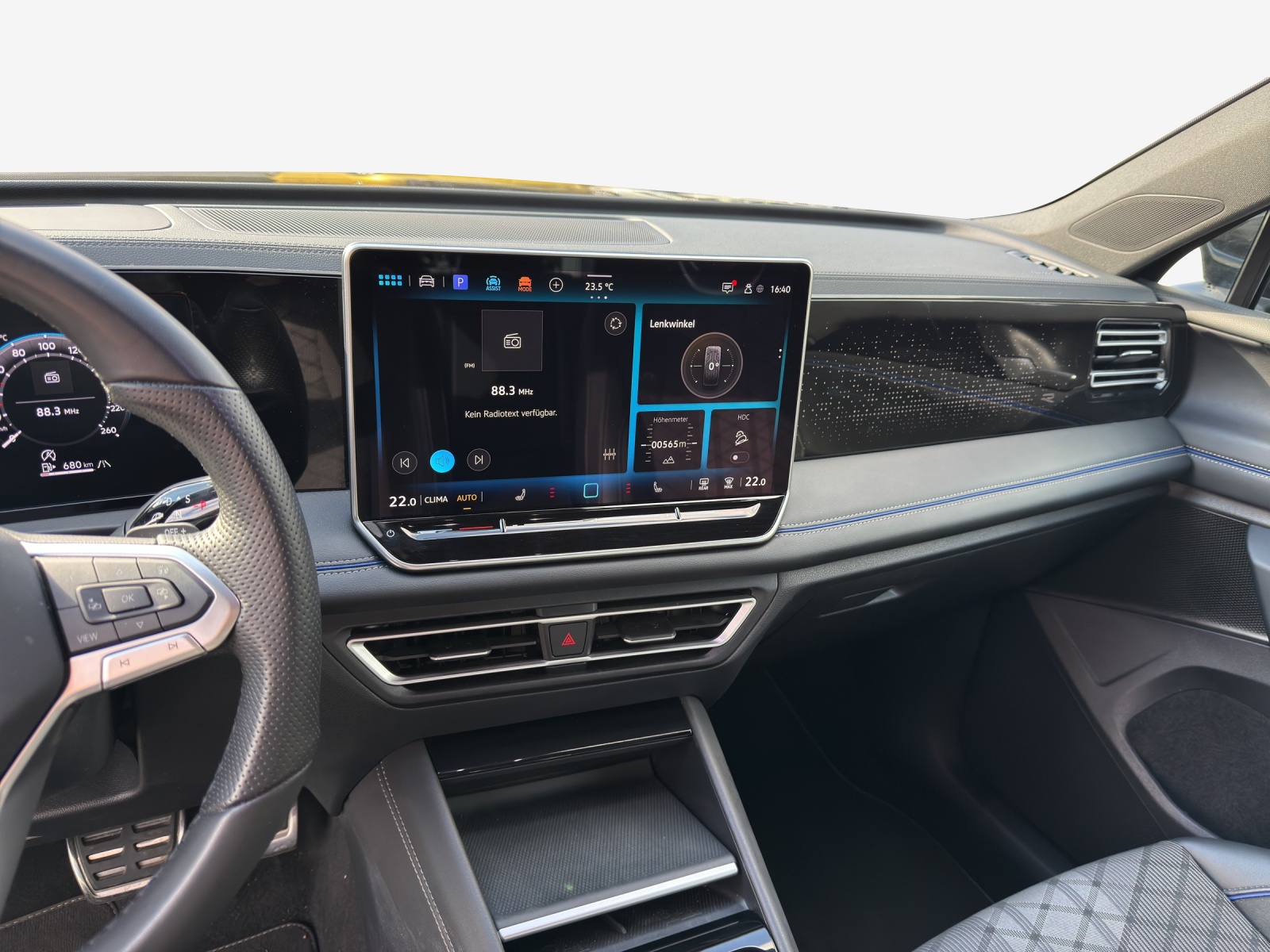 VW Tiguan 2.0 TSI DSG R-Line 4Motion-image-10