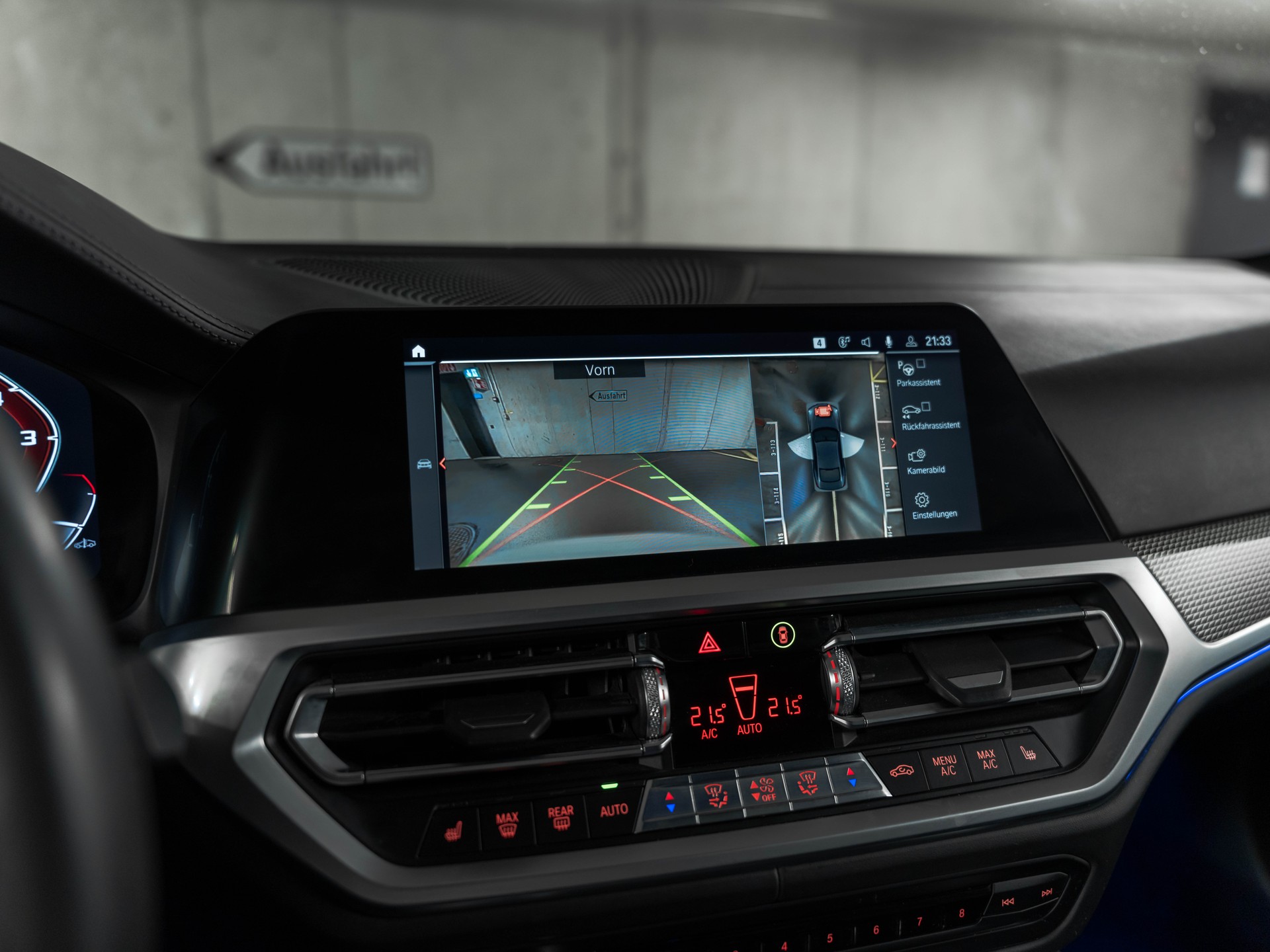 BMW M440i xDrive 48V Coupé Steptronic-image-19