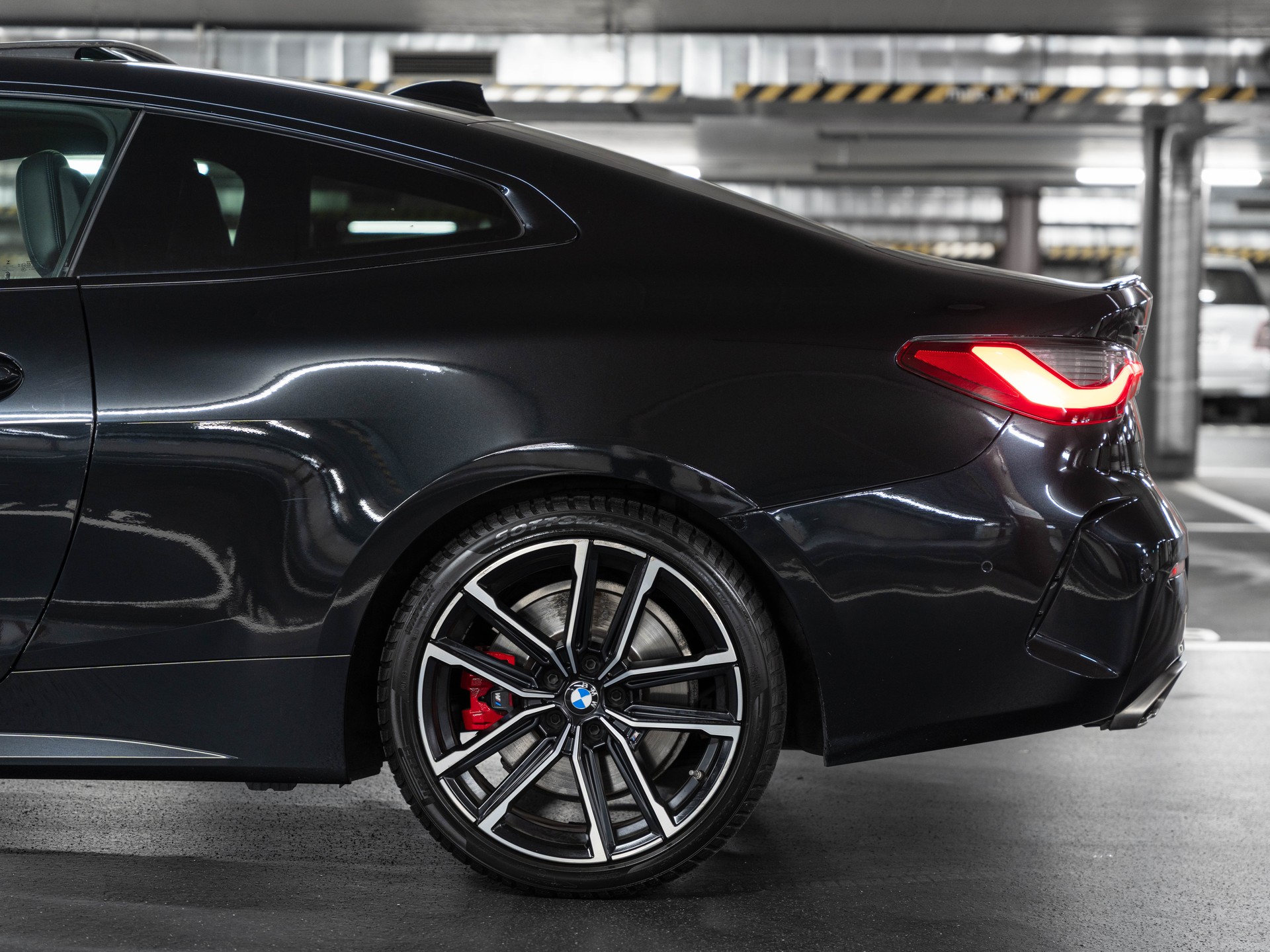 BMW M440i xDrive 48V Coupé Steptronic-image-3