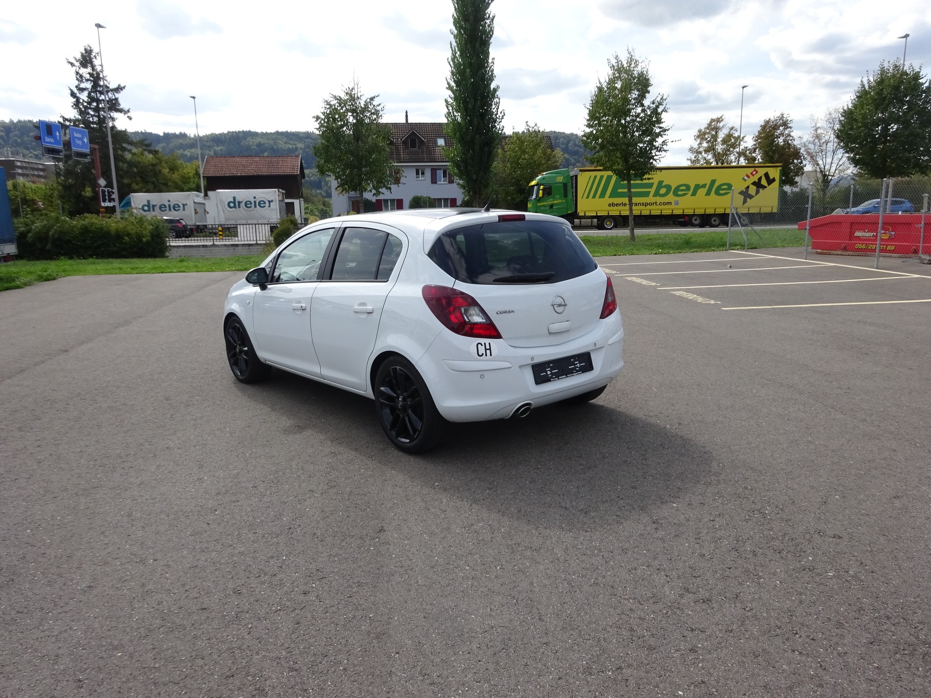 OPEL Corsa 1.2 TP Color Edition-image-8